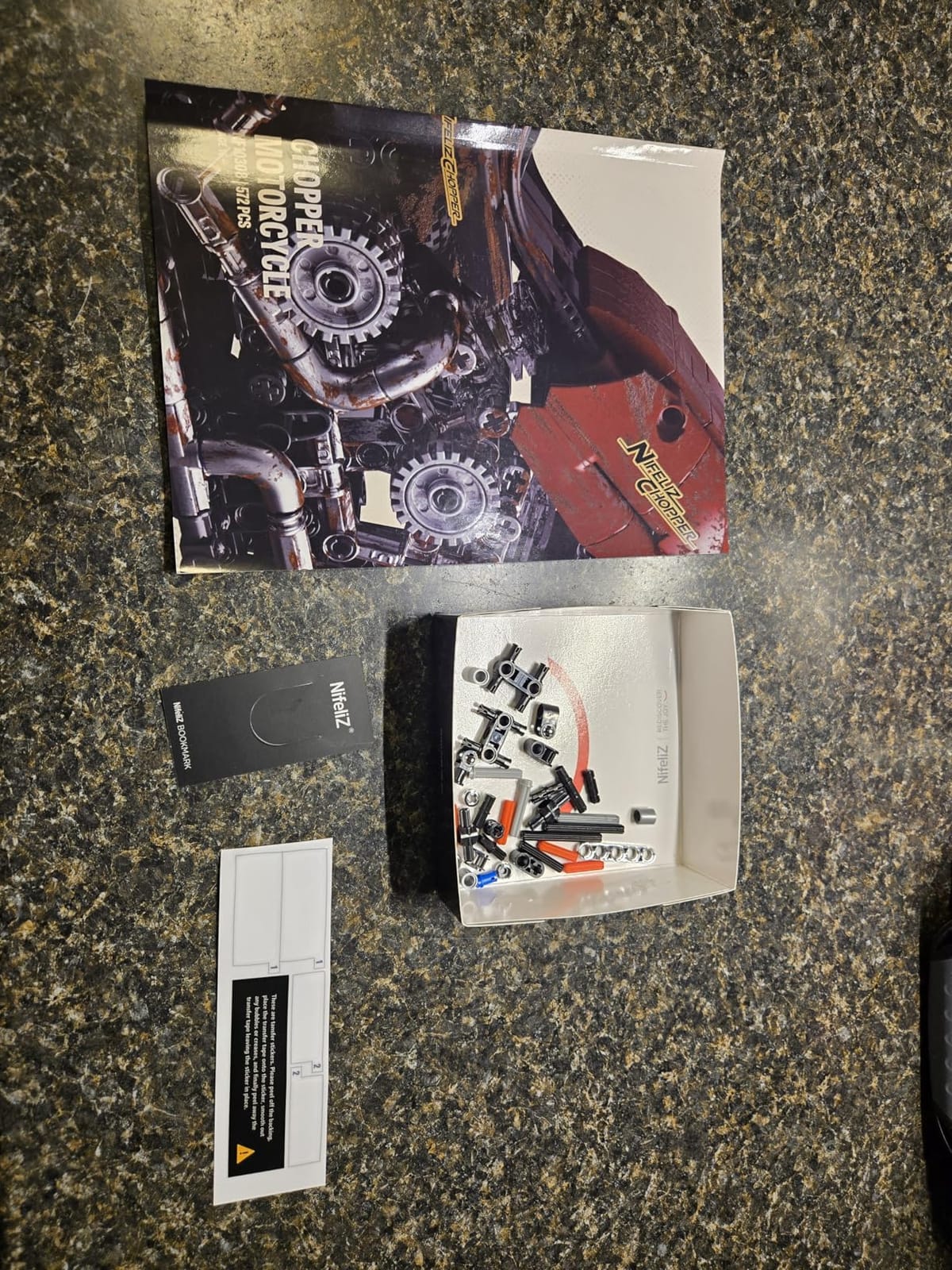 Nifeliz Chopper Motorcycle Building Set, NF10308 | Vintage Motorbike Display Model for Adults customer photo 1