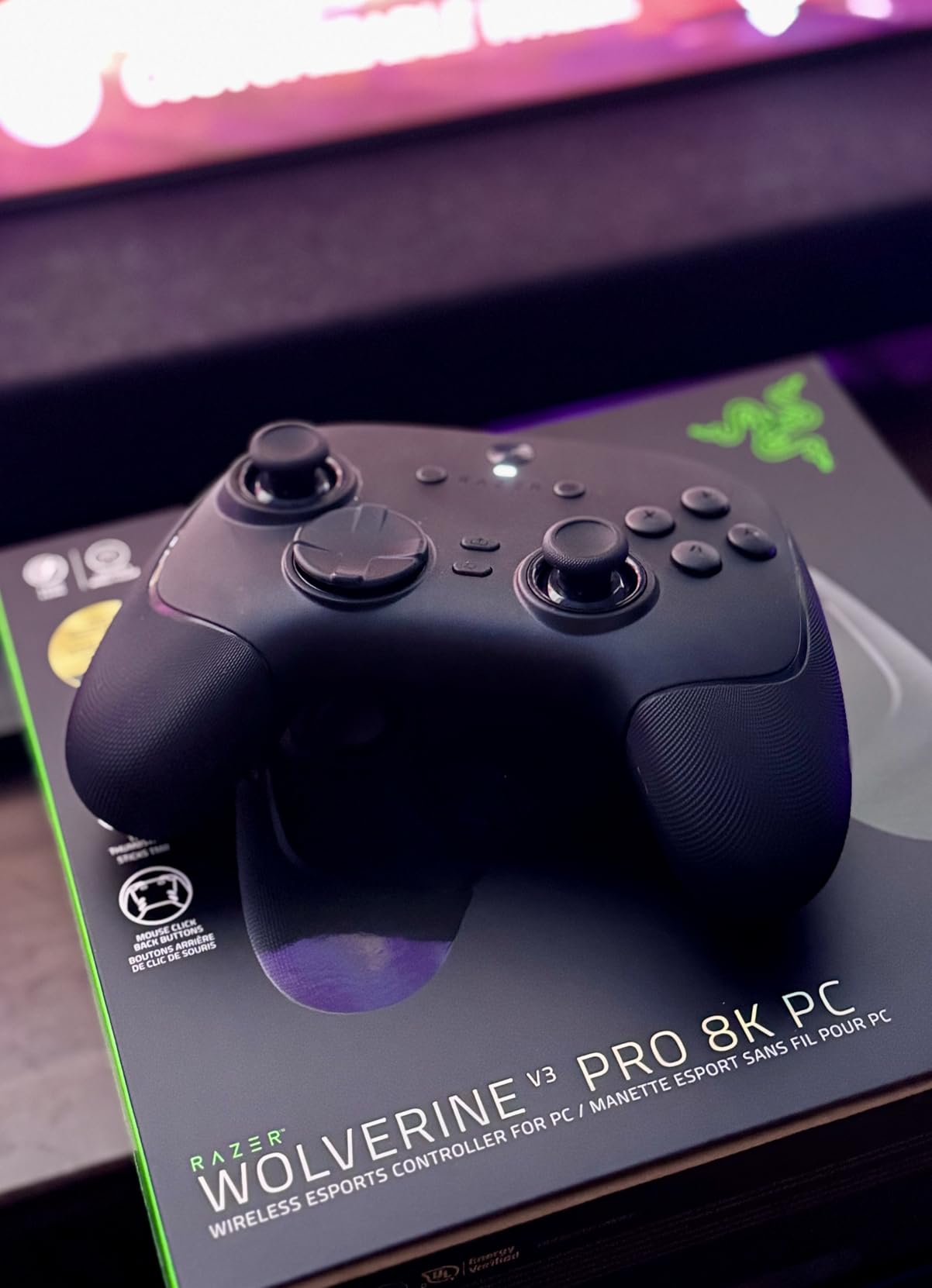 Razer Wolverine V3 Pro 8K PC Wireless Gaming Controller, Black, 8000 Hz Polling Rate, TMR Thumbsticks with Swappable Caps, 36 Hr Battery, 6 Remappable Buttons, Fast Triggers, Carrying Case customer photo 1