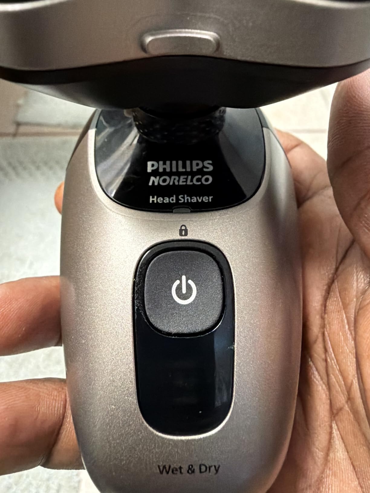 Philips Norelco Head Shaver Pro 9000 Electric Shaver, Clean & Gentle Shave customer photo 1