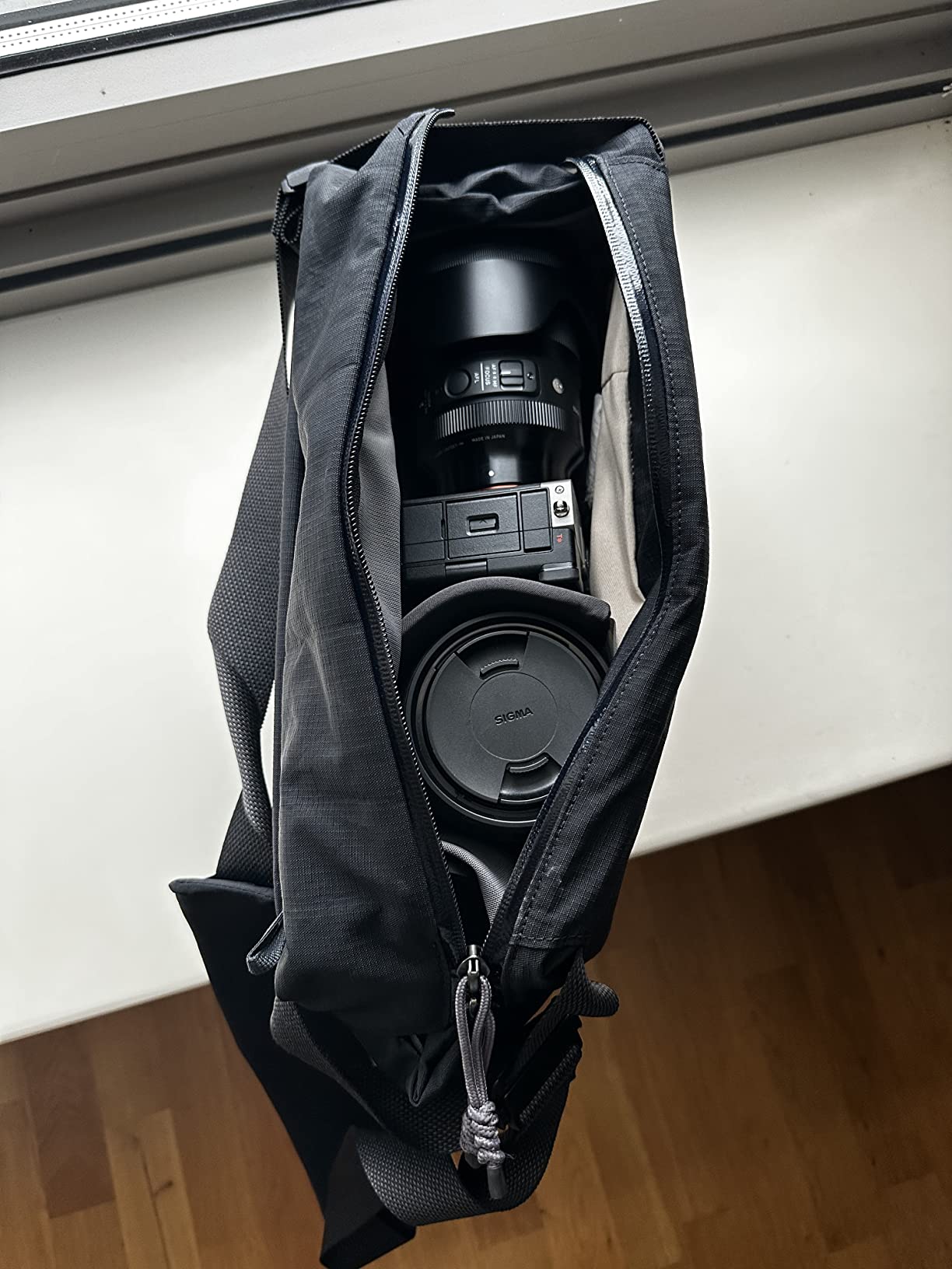Bellroy Venture Camera Sling, Photography Shoulder Bag - DeepOcean | 10L photography sling bag made to protect and carry your camera gear customer photo 1