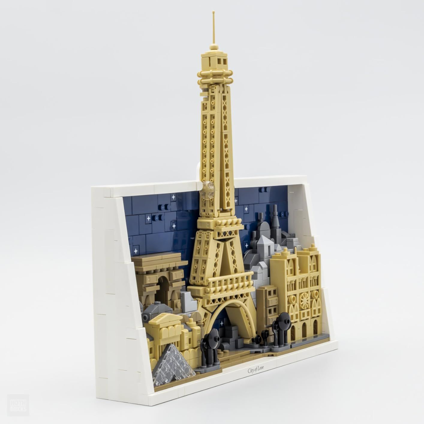 Architecture Paris - City of Love Building Set for Adults - Gift for Birthdays - Office or Bedroom Decor for Women & Men, Ages 18+ - W/Frame for Display - 21064 customer photo 2