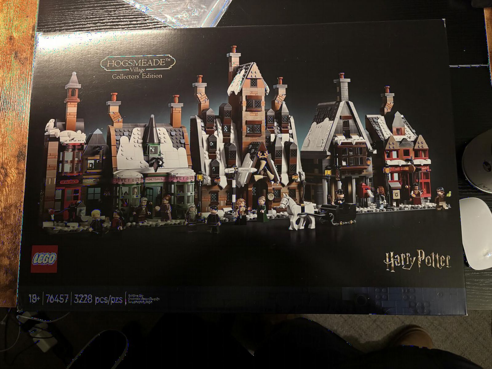 LEGO Harry Potter Hogsmeade Village - Collectors' Edition Building Set for Adults, Ages 18+ - Craft 7 Iconic Buildings - Kit Includes 12 Minifigures - Gift Idea for Birthdays and Fans - 76457 customer photo 1