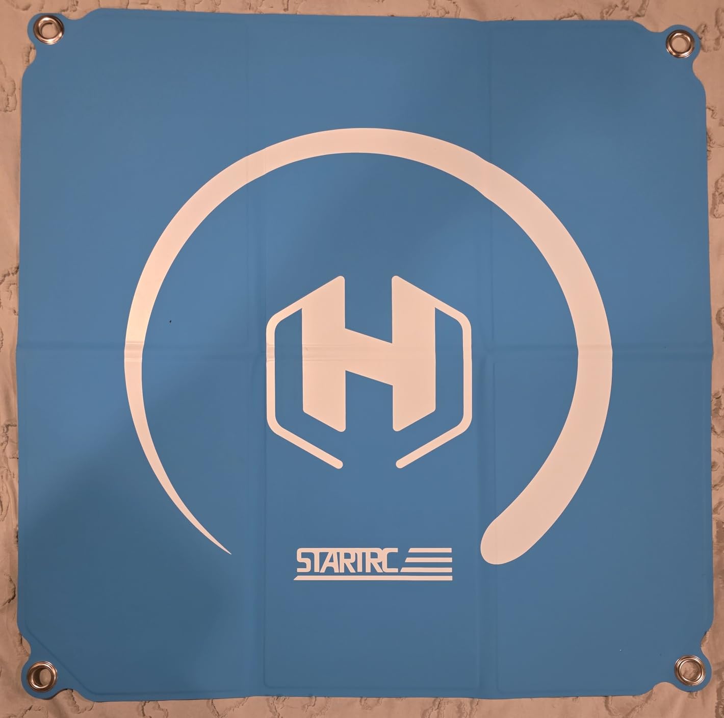 STARTRC Drone Landing Pad 22 inch Foldable & Waterproof with Wipe-clean Surface, Drone Accessories for DJI Mini 5 Pro/4/3/Mini 4k/NEO 2/Avata 360/Lito X1/Mavic 4 pro/Air 3s, Skyrover X1/S1 Landing Pad Weighted with Stakes (55cm) customer photo 1