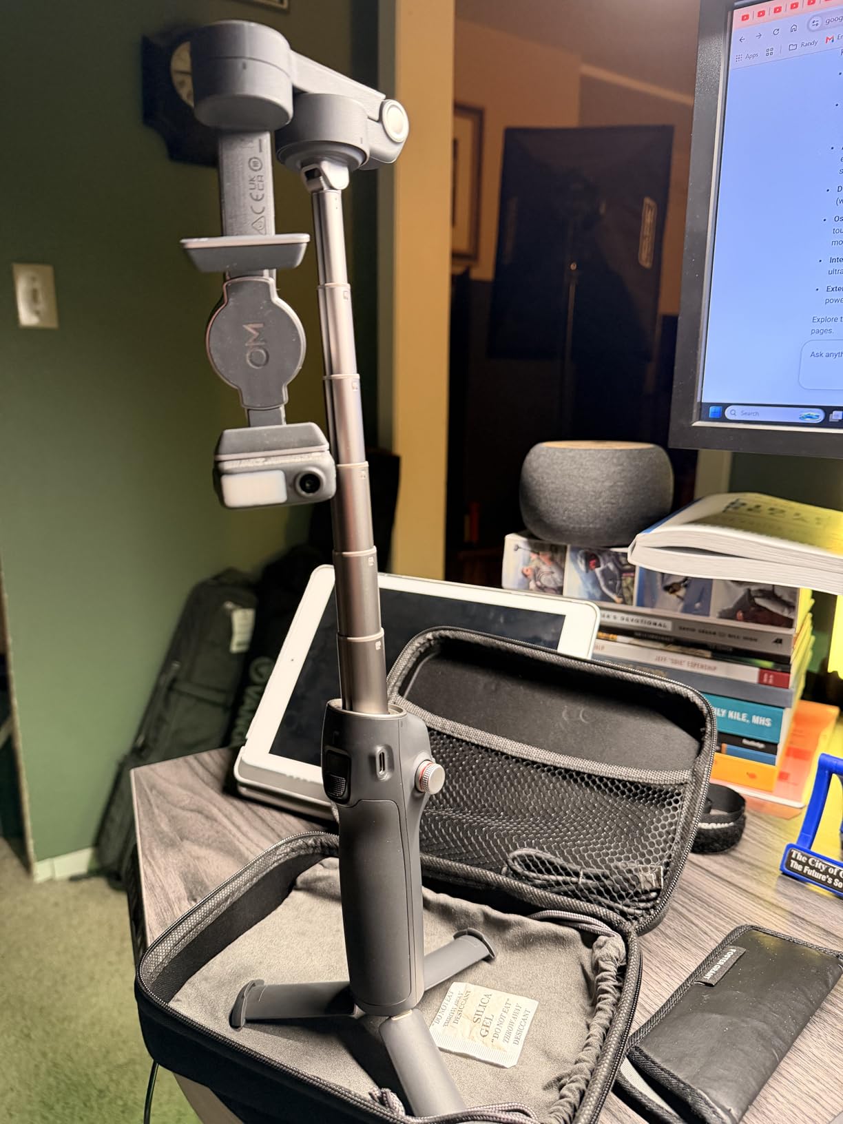 DJI Osmo Mobile 8 Standard Combo, Gimbal Stabilizer for Phone | AI Native Tracking, 360 Pan Rotation, Built-in Extension Rod & Tripod, 10h Battery, Extension Rod, 3-Axis Stabilization customer photo 2
