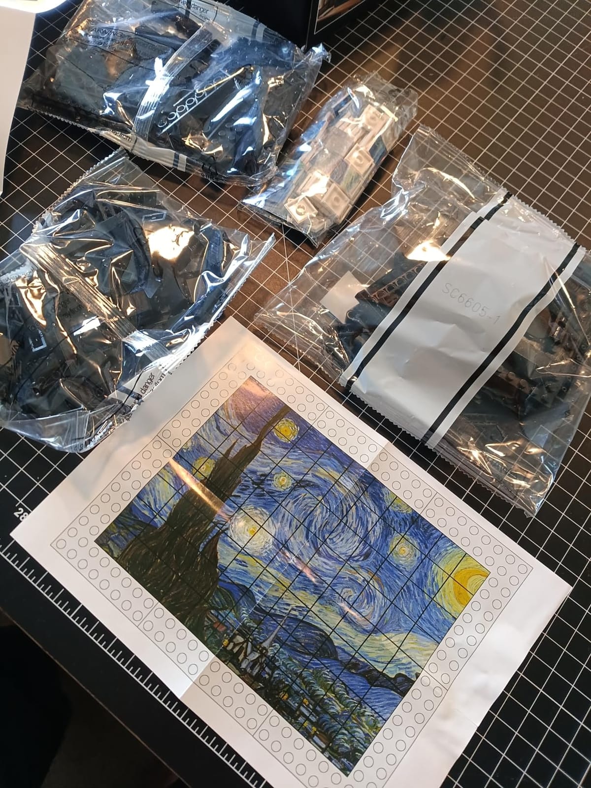 CUBIMANA Starry Night Building Block Set for Adults Artwork Creative Puzzle | Van Gogh Famous Painting Art Kit with Brick-Built Black Frame, Wall or Desk Display Home Decor DIY Craft, Gift for Art Lovers customer photo 1