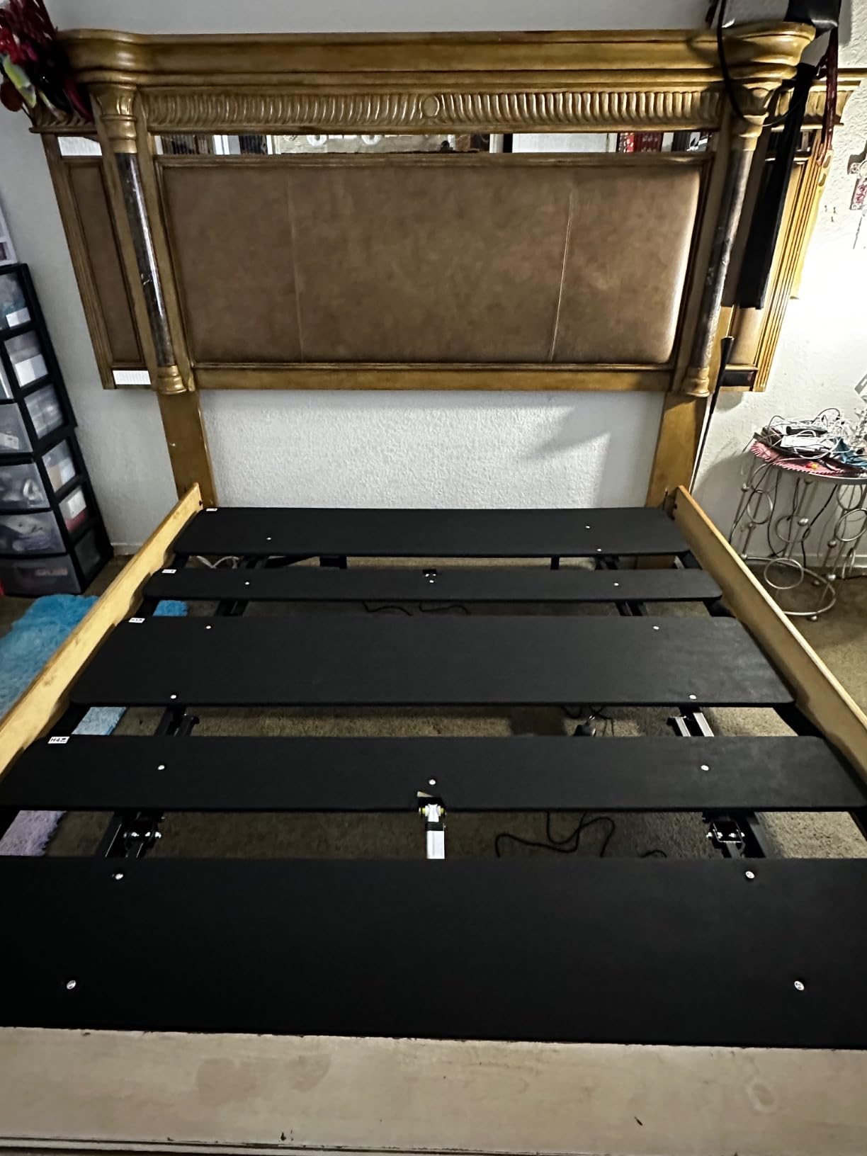 Mixcous King Adjustable Bed Frame with Zero Gravity Heavy Duty 750 lbs customer photo 1