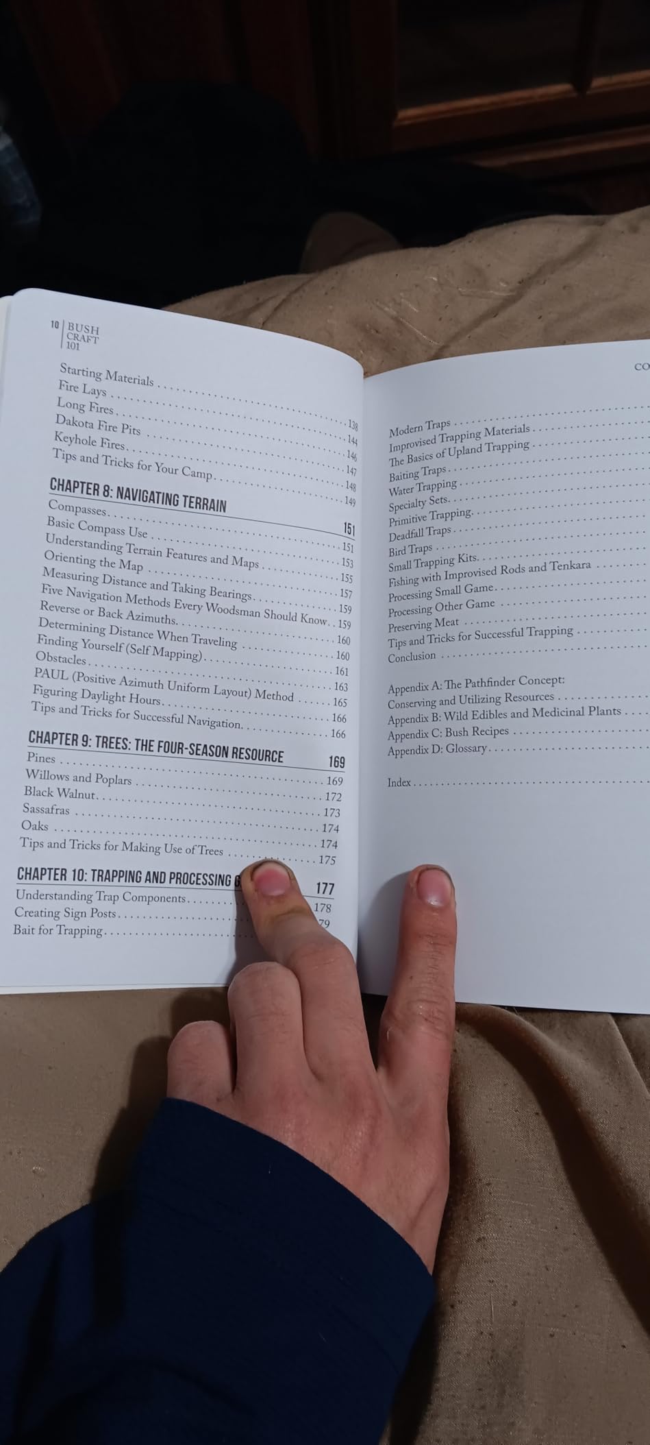 Bushcraft 101: A Field Guide to the Art of Wilderness Survival (Bushcraft Survival Skills Series) customer photo 1