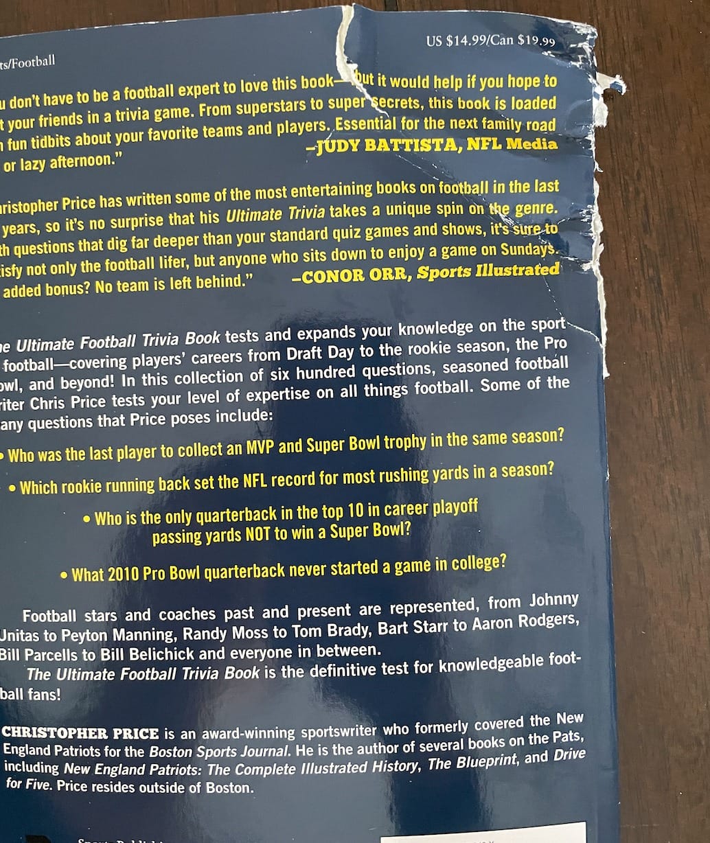 Ultimate Football Trivia Book: 600 Questions for the Super-Fan (Ultimate Sports Trivia Books) customer photo 1