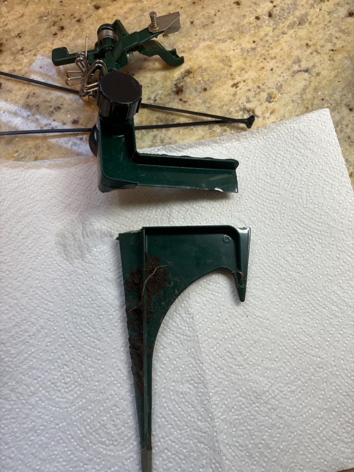 Orbit Zinc Impact Sprinkler on Metal Step Spike, 2-Pack, Green - 56351N customer photo 2