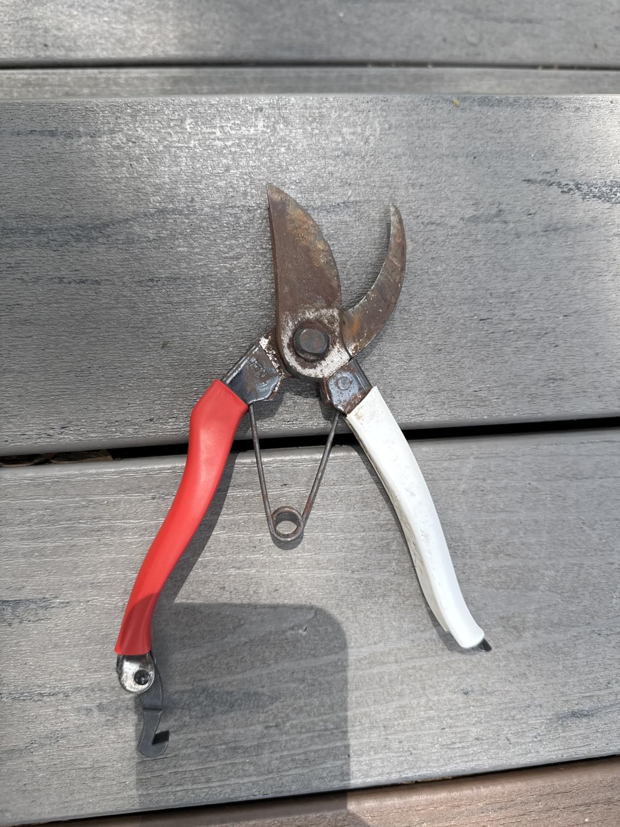Okatsune 103 Bypass Pruners General Purpose Medium (One Pack) customer photo 1
