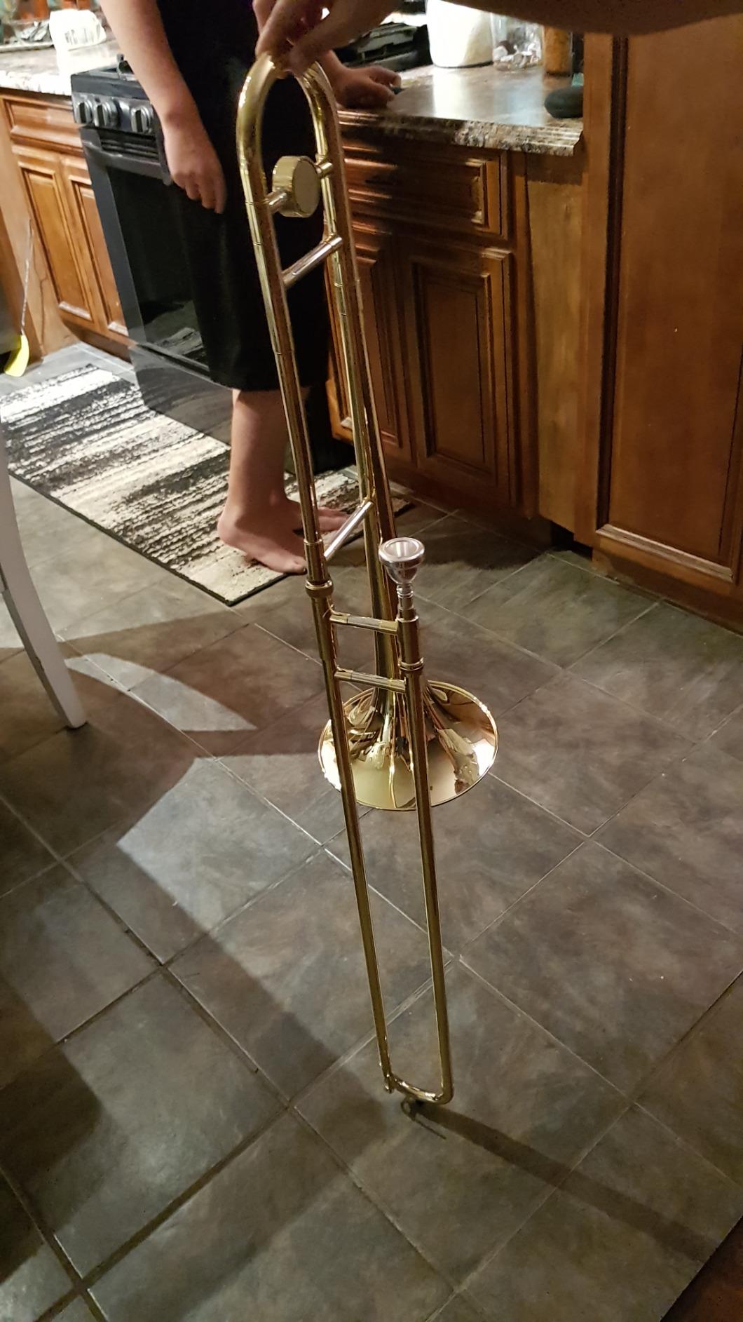 Mendini by Cecilio Brass Plated Bb Tenor Slide Trombone Kit - Gold customer photo 2