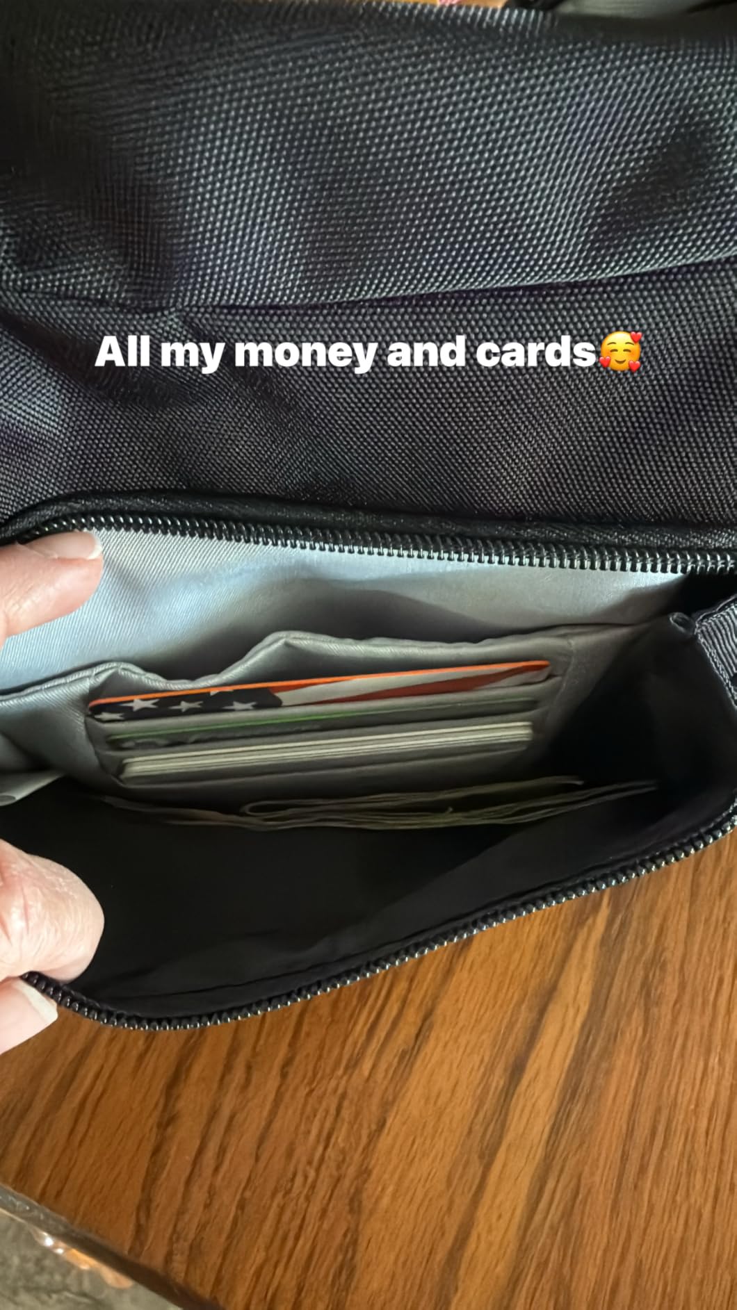 Travelon Anti-Theft Classic Messenger Bag customer photo 1