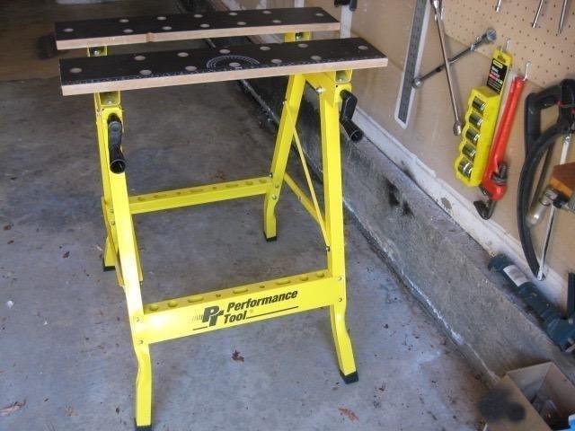 Performance Tool W54025 Portable Folding Workbench and Vise customer photo 2