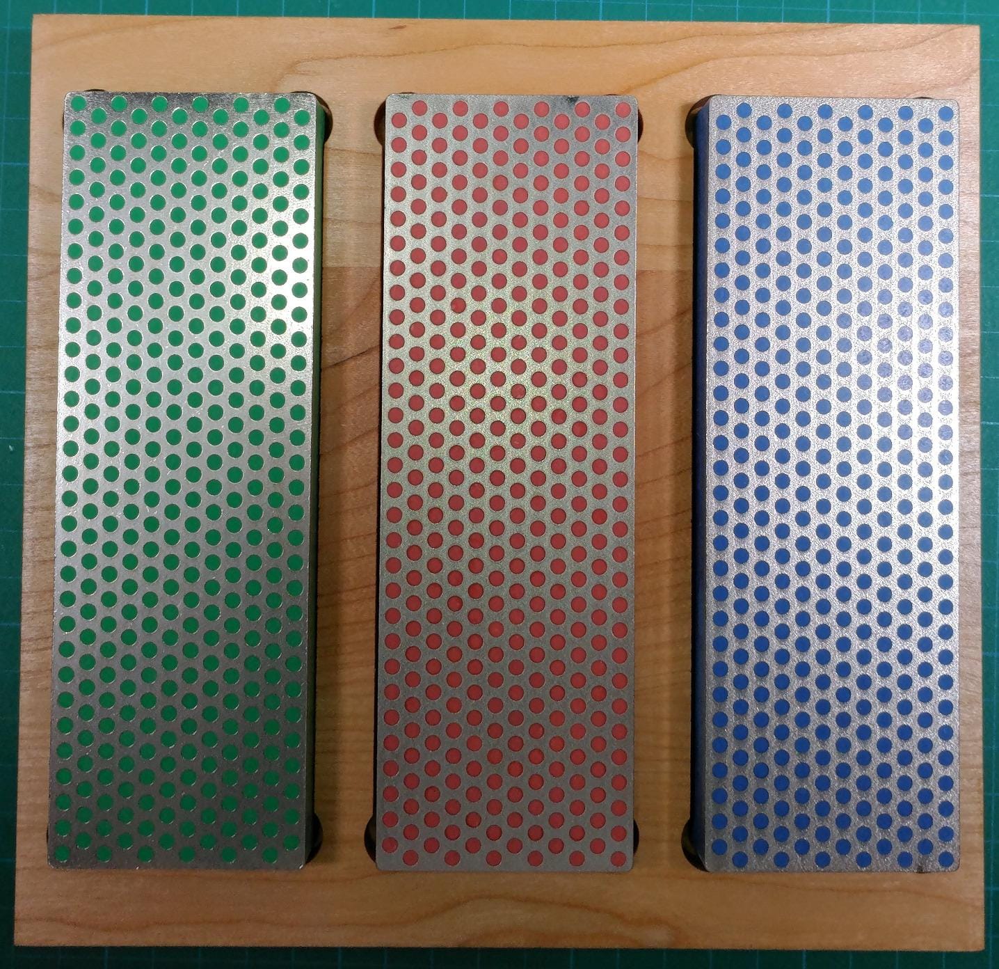 DMT Deluxe Diamond Professional Knife Sharpening Kit - Includes Set of 3 Diamond Whetstone Blocks for Kitchen Knives, Lawn Mower Blades, Hunting/Butchery Tools, and More - Comes in Natural Wood Box customer photo 1