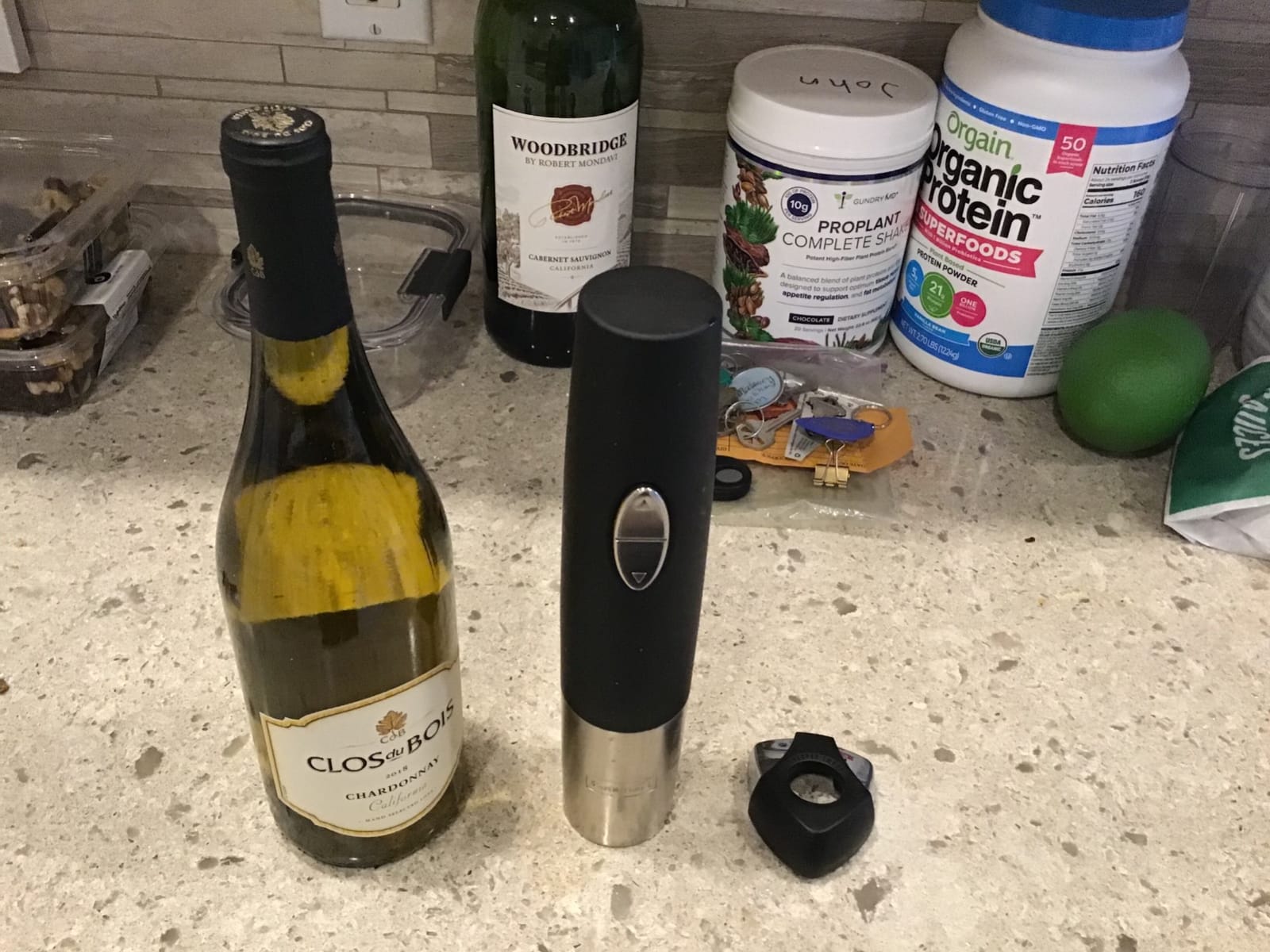 Oster Cordless Electric Wine Bottle Opener with Foil Cutter, Silver customer photo 2
