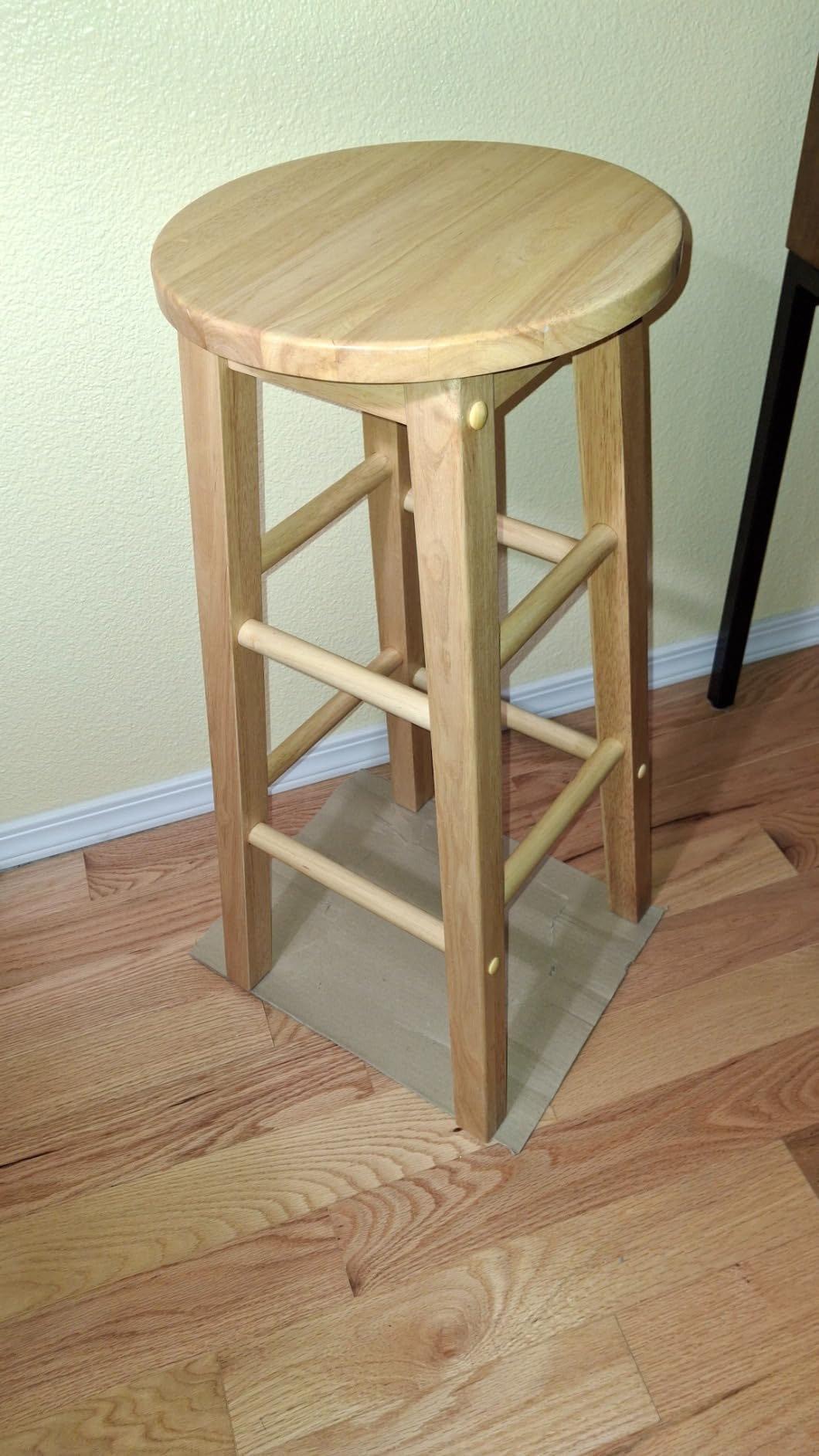Linon Natural Barstool with Round Seat, 24-Inch customer photo 1