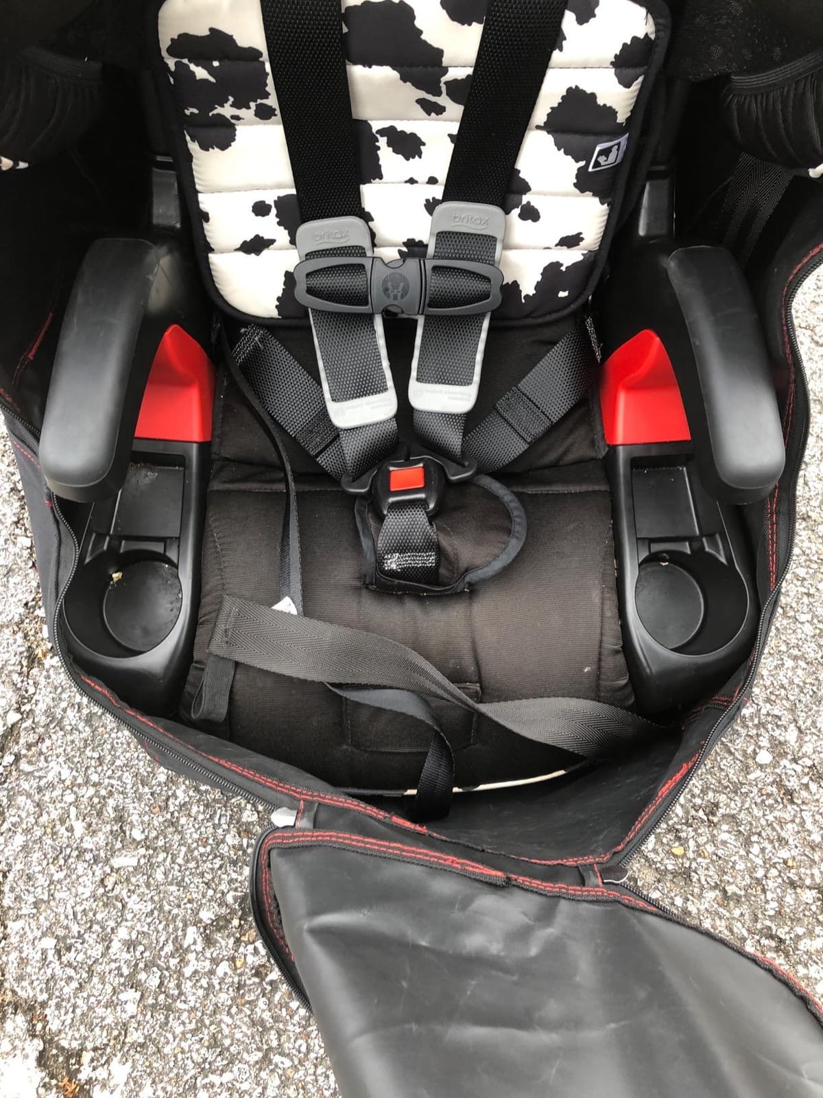 Britax Car Seat Travel Bag with Padded Backpack Straps | Water Resistant + Built-in Wheels + Multiple Carry Handles customer photo 1