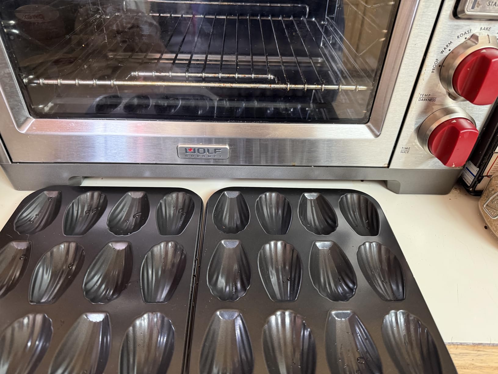 IBILI Madeleine Pan – 12-Cup Non-Stick French Bakeware | Made in Spain | 12-Cavity Shell Shape Madeleine Cake Pan, Carbon Steel for Perfect Madeleines, Warp-Resistant, Quick Release, Food-Grade customer photo 1