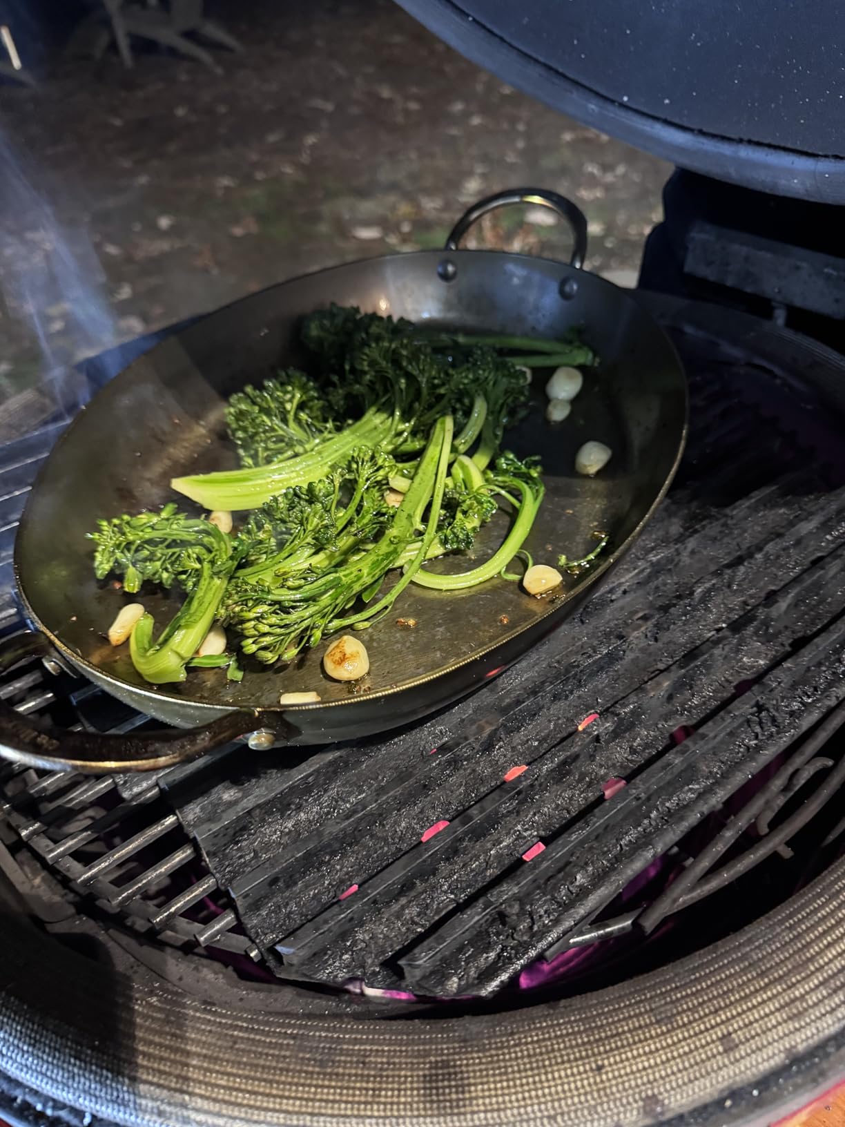 de Buyer MINERAL B Carbon Steel Oval Roasting Pan - 9.5” Diameter - Ideal for Roasting Meat, Seafood & Veggies - Naturally Non-Stick Finish - Made in France customer photo 2