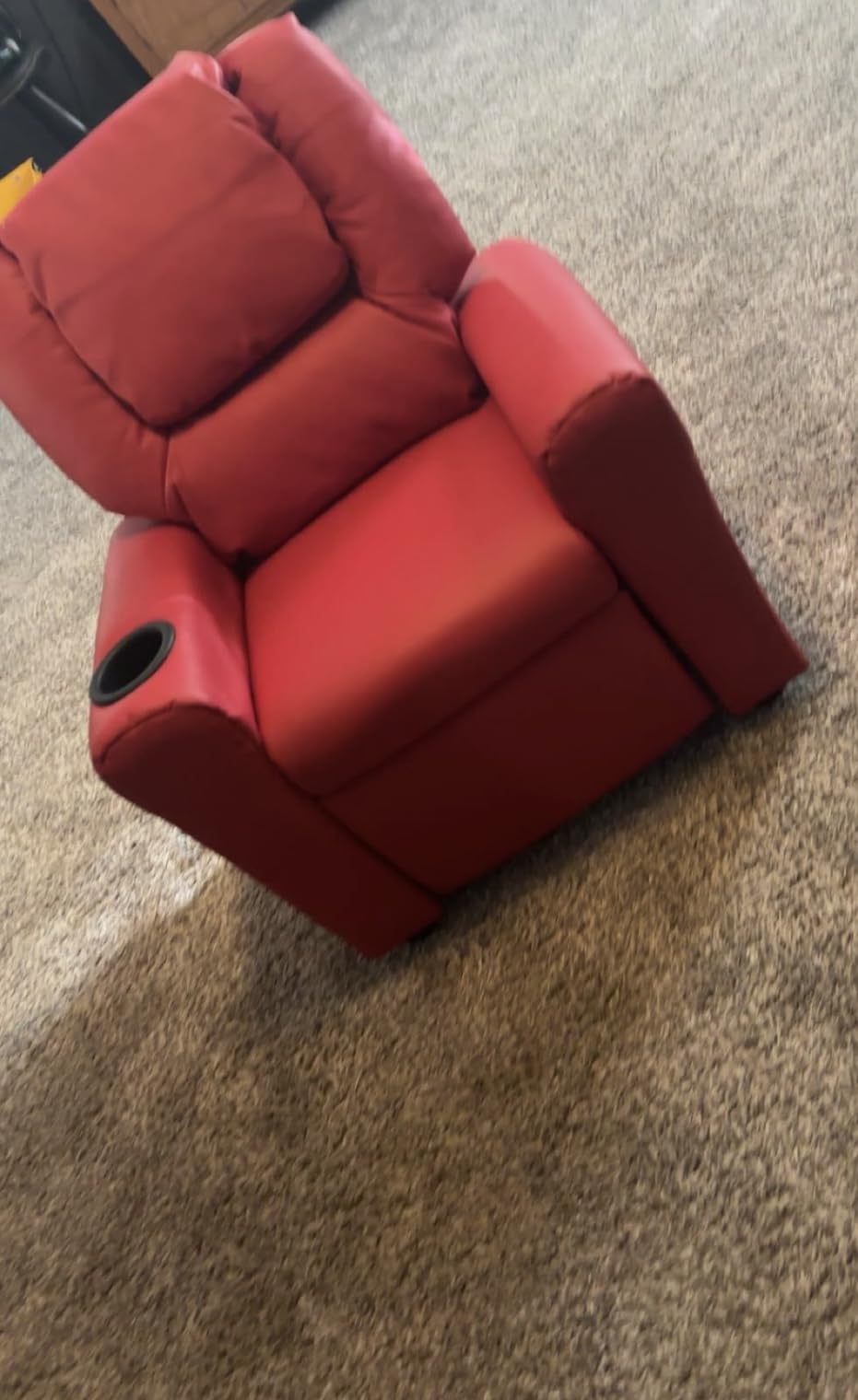 Flash Furniture Vana LeatherSoft Kids Recliner with Cup Holder, Headrest, and Safety Recline, Contemporary Reclining Chair for Kids, Supports up to 90 lbs., Black customer photo 1