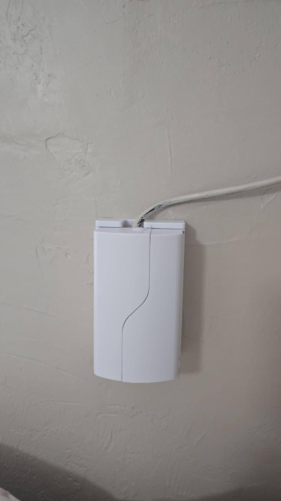 Safety Innovations Twin Door Baby Safety Outlet Cover Box for Babyproofing Outlets - More Interior Space for Extra Large Electrical Plugs and Adapters - Easy to Install - Easy to Use, (1-Pack) customer photo 2