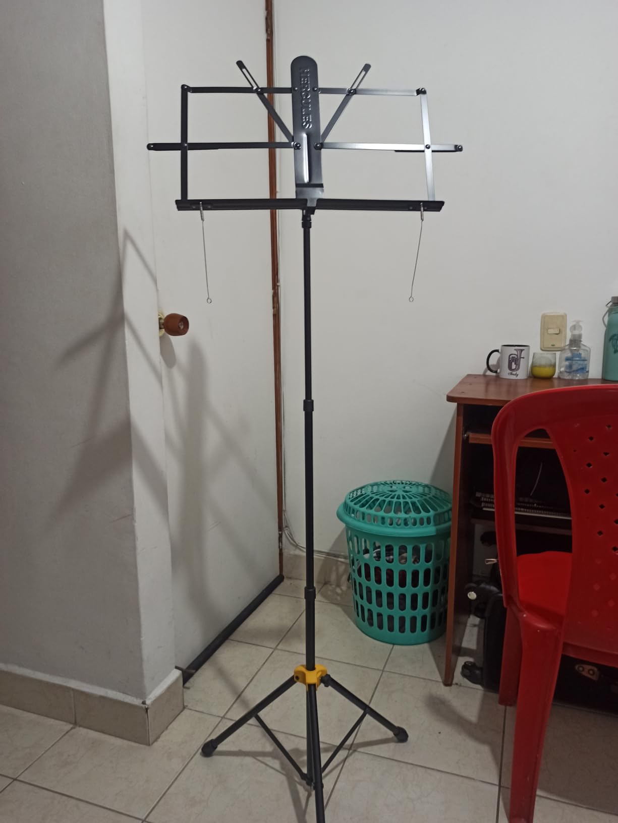 Hercules BS118BB 3 Section EZ Grip Music Stand with Bag customer photo 1