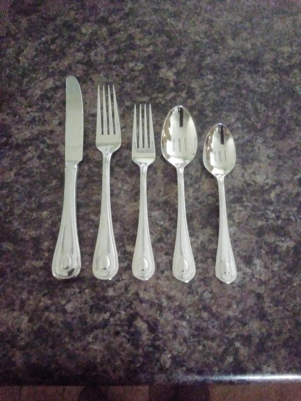 Lenox French Perle 65-Piece 18/10 Silverware Set for 12, Flatware customer photo 1