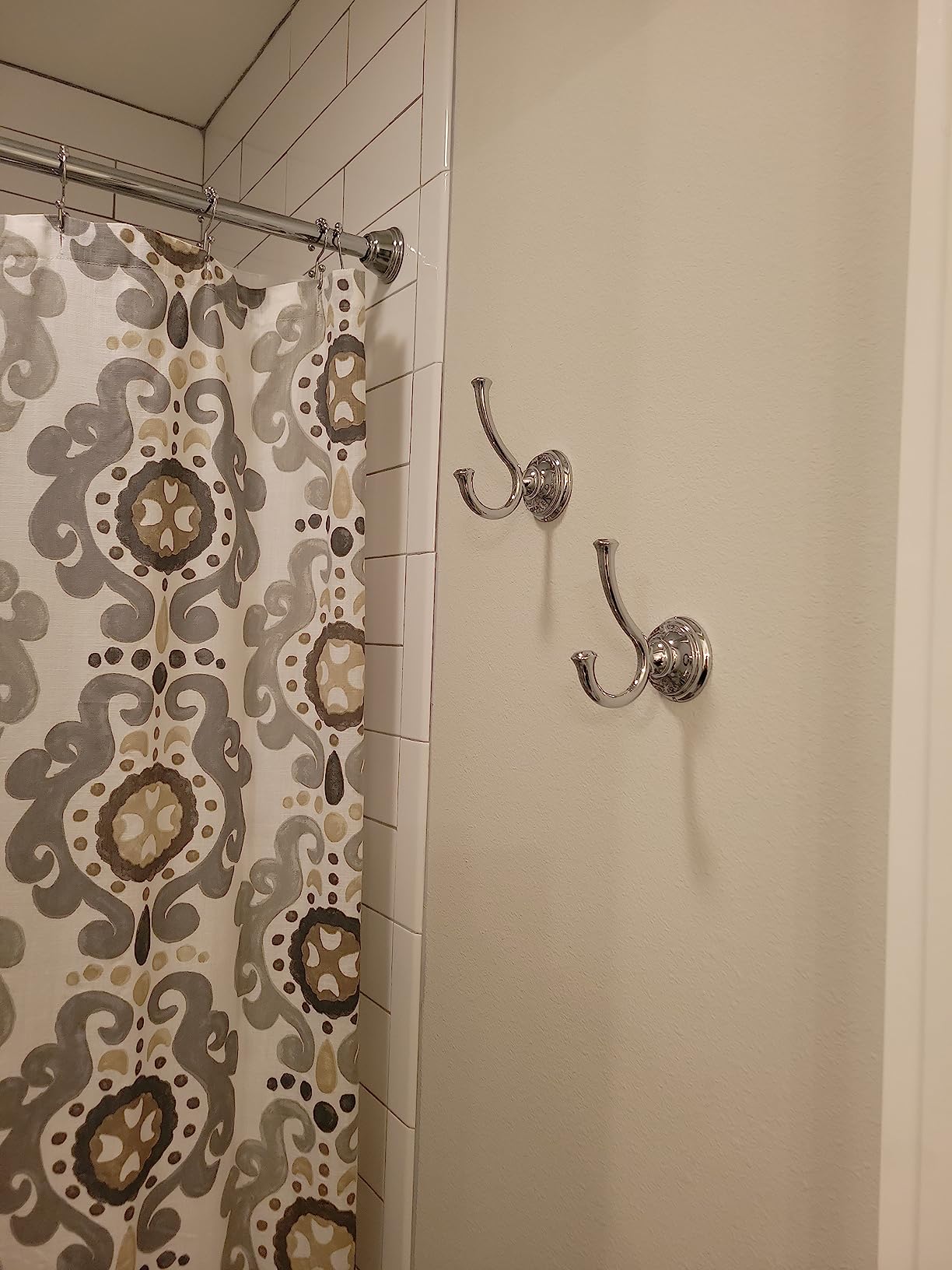 Delta Double Towel Hook for Bathroom or Kitchen| Polished Chrome | Cassidy Accessories customer photo 2