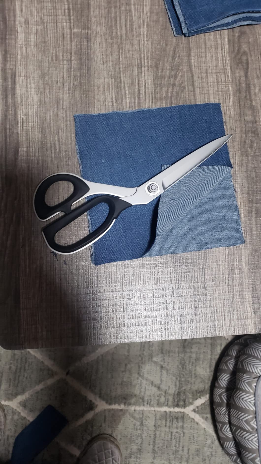 Kai 7230 9 Inch Professional Shears customer photo 2