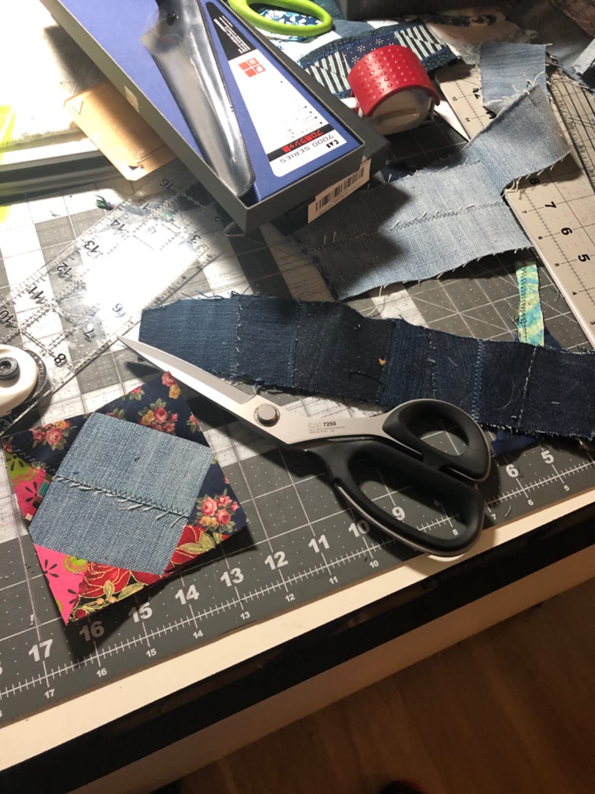 Kai 7250 10 Inch Professional Shears customer photo 2