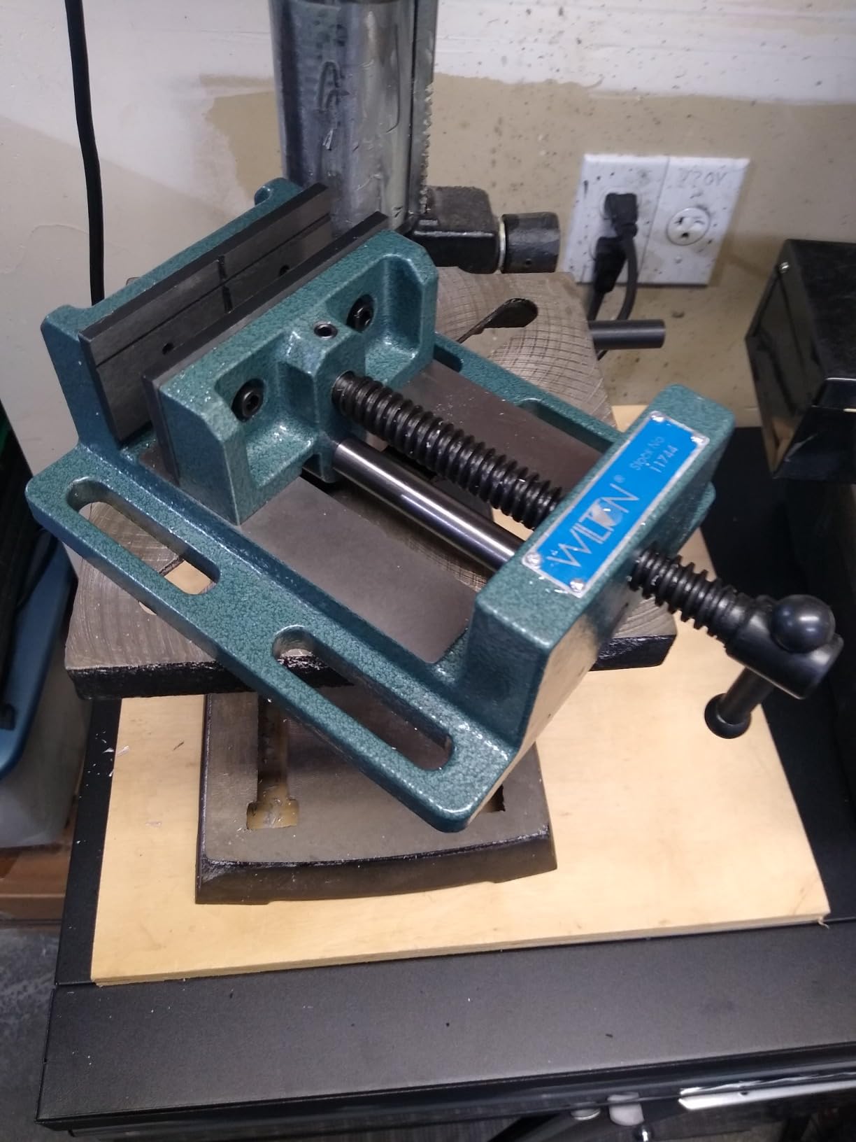 Wilton Low-Profile Drill Press Vise, 4