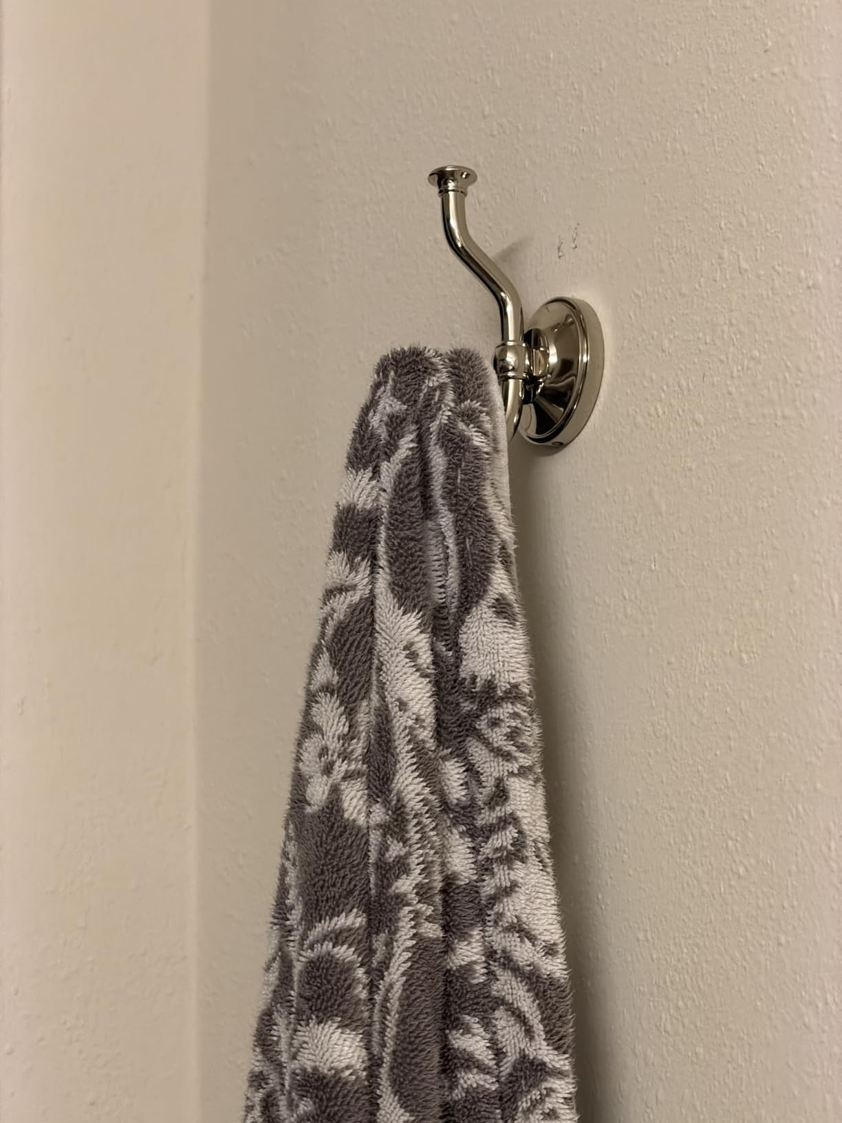 Gatco 4125 Tavern Double Robe Hook, Wall Mounted Bathroom Hook for Towels and Robes, Polished Nickel customer photo 2