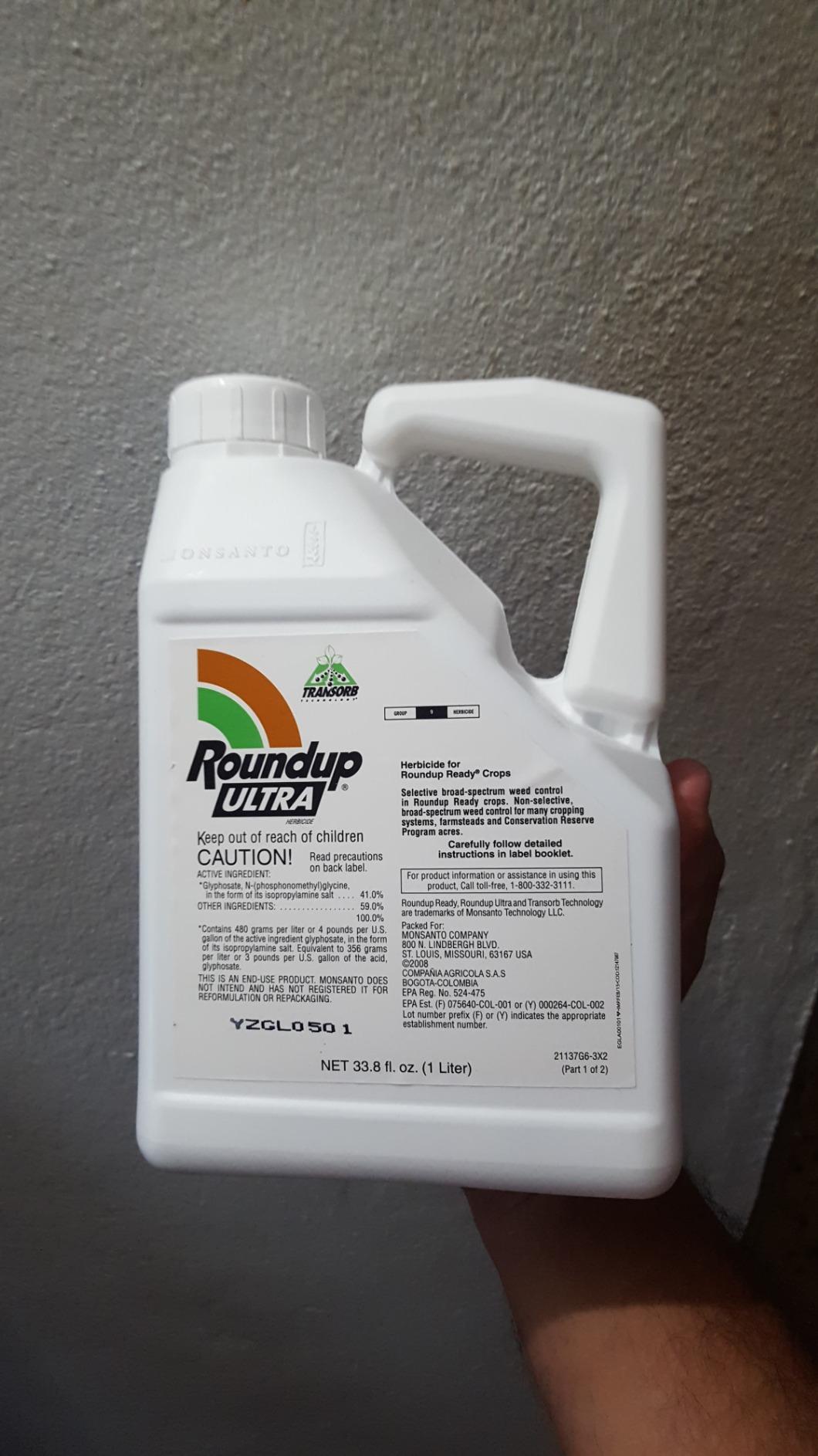 Roundup 190314 Backpack Sprayer for Fertilizers, Herbicides, Weed Killers & Insecticides, 4 Gallon customer photo 1