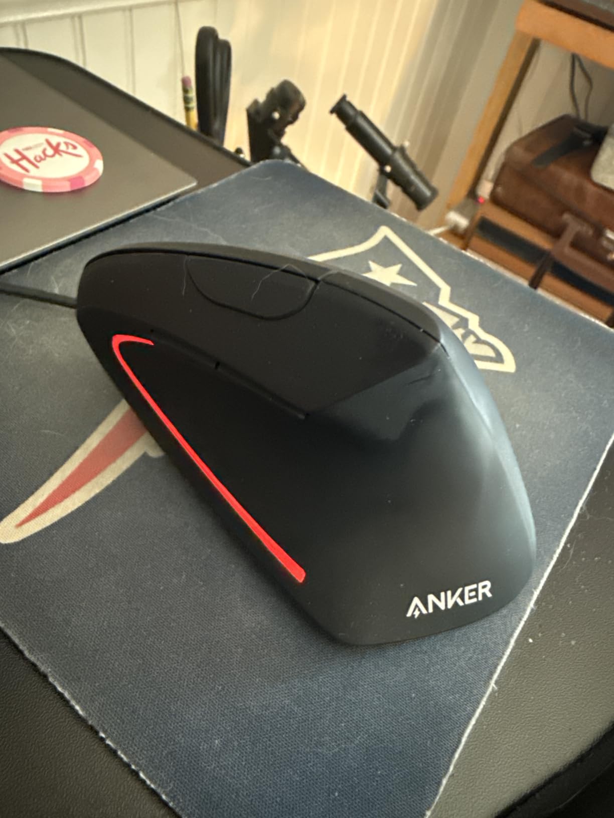 Anker USB Wired Vertical Mouse, Ergonomic Mouse for Computer and Laptops customer photo 1