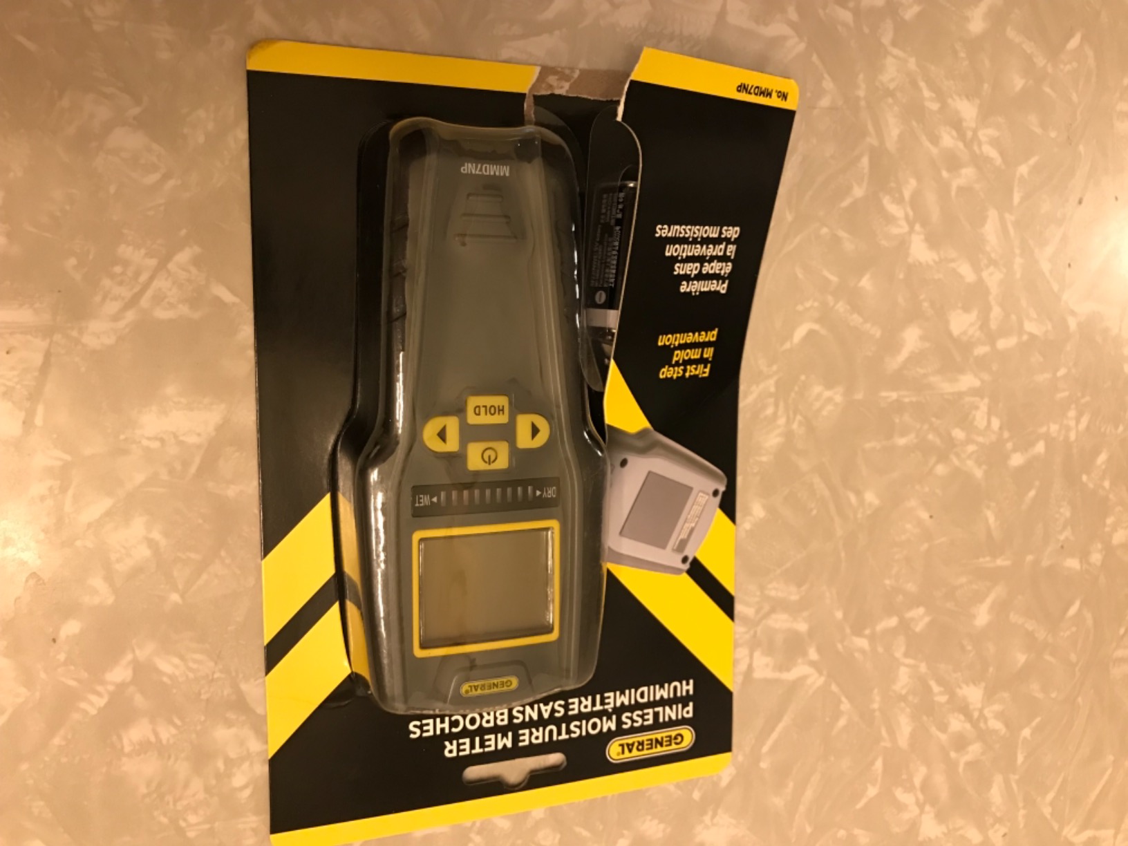 General Tools Digital Moisture Meter MMD7NP - Humidity Sensor- Pinless and Non-Invasive customer photo 1