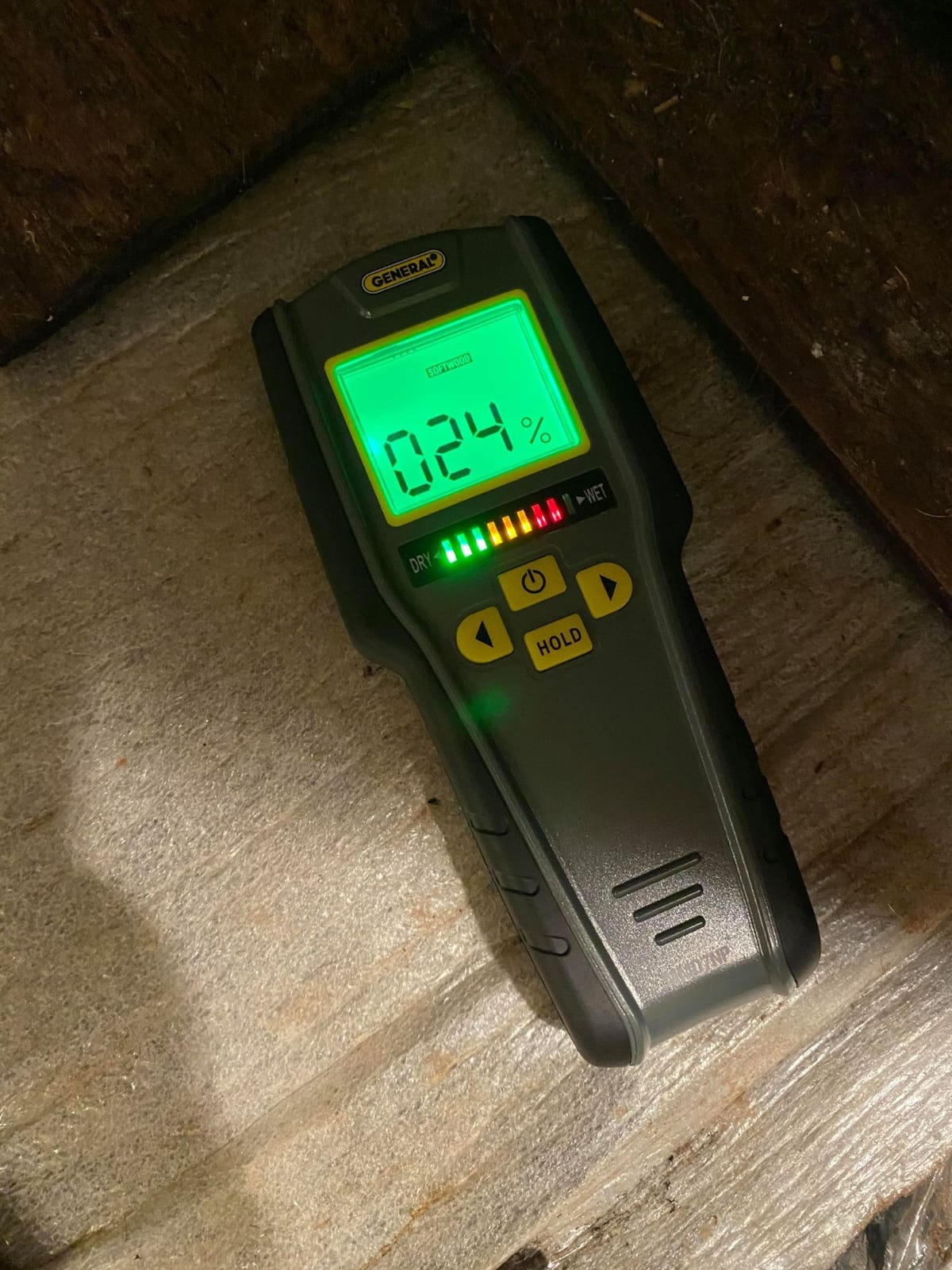 General Tools Digital Moisture Meter MMD7NP - Humidity Sensor- Pinless and Non-Invasive customer photo 2