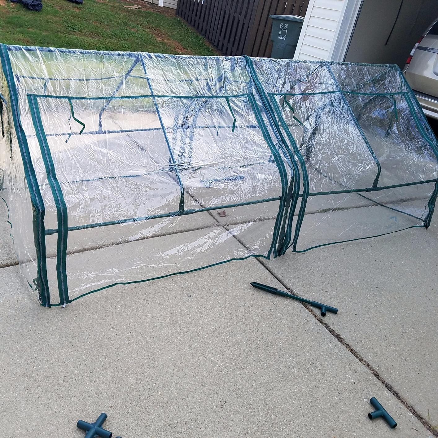Frame It All Greenhouse, 4-Feet by 4-Feet by 36-Inch customer photo 1