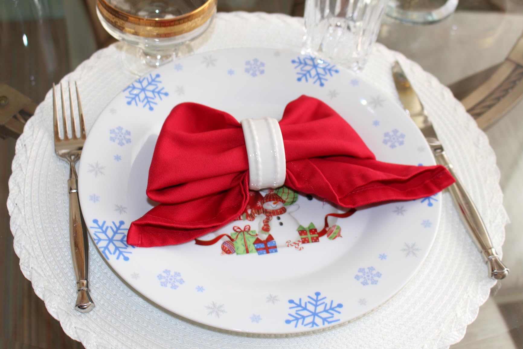 Utopia Kitchen Cotton Blend White Cloth Napkins [12 Pack, 18x18 Inch] customer photo 2