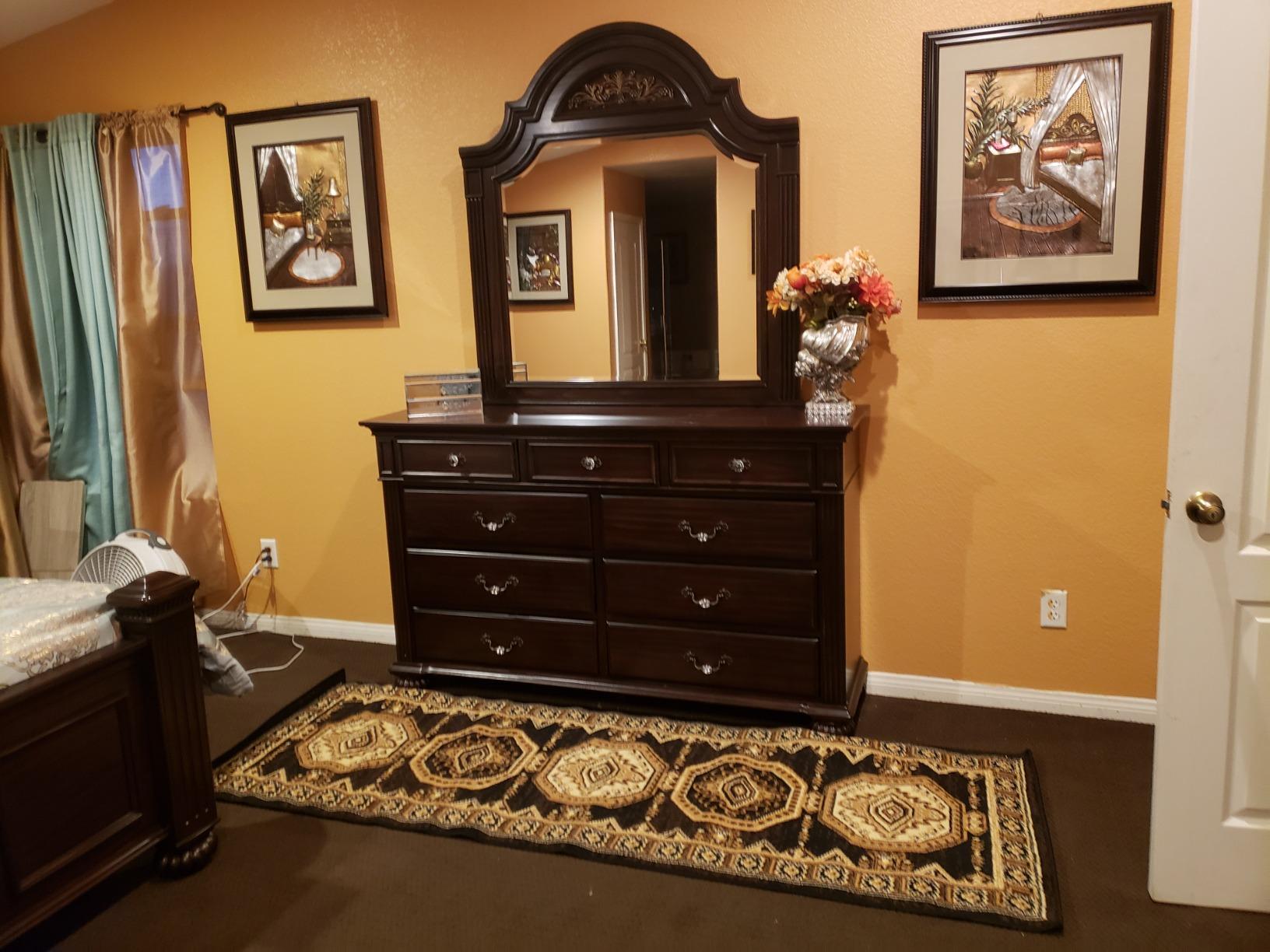 24/7 Shop at Home Syracuse 6-Piece Traditional Solid Wood Bedroom Set with Chest, Mirrored-Dresser and 2 Nightstands, Box Spring Required for Bedroom, Guest Room, Queen, Walnut customer photo 2