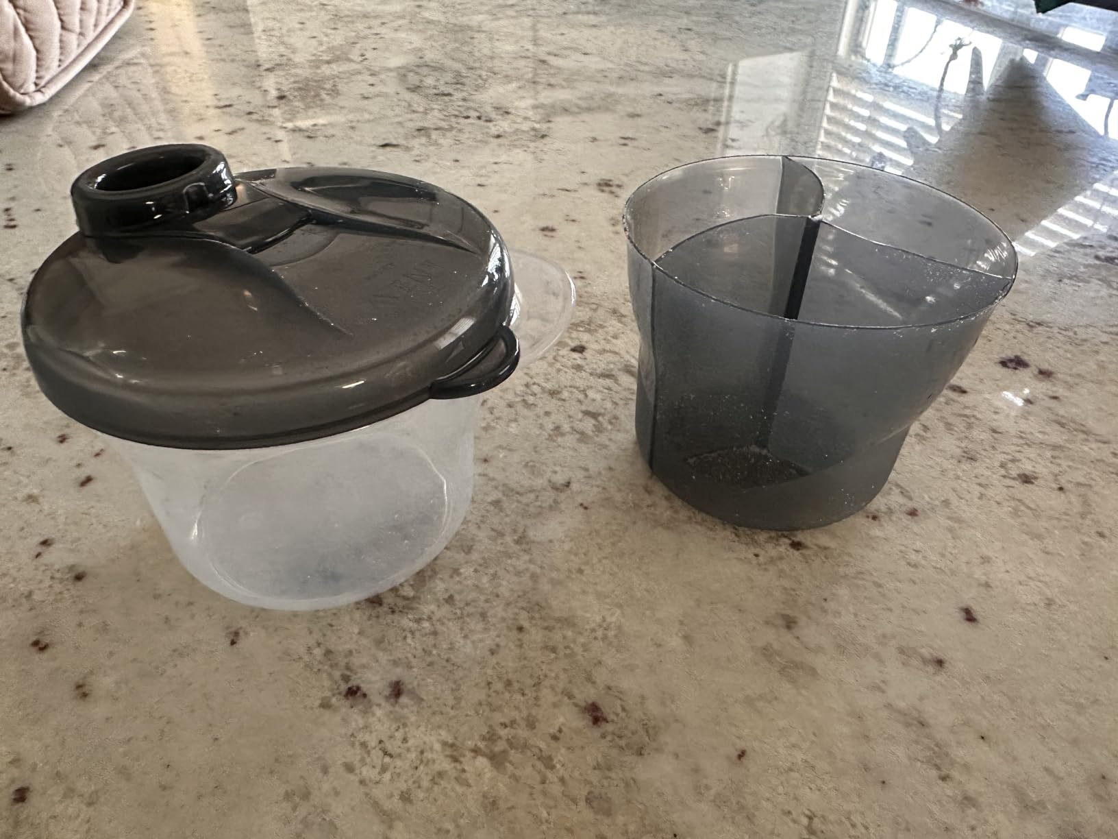 Philips Avent Formula Dispenser and Snack Cup, Grey customer photo 2