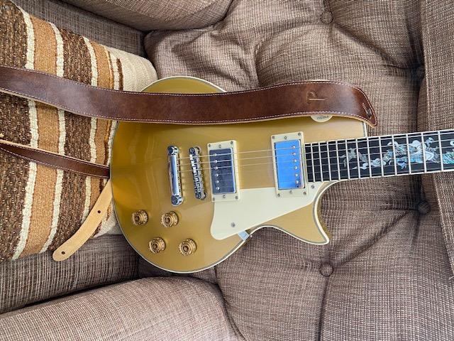 Perri’s Leathers LTD. Wide Deluxe Italian Leather Adjustable Guitar-Straps customer photo 2
