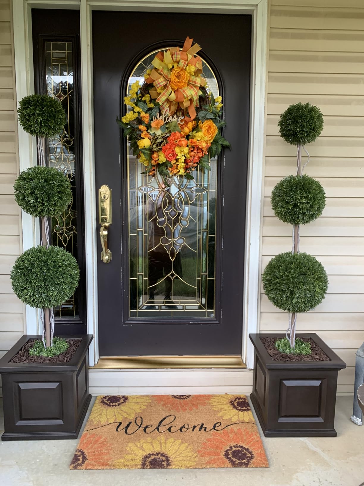 Mayne Nantucket 16in Square Planter - Black - with 3.7 Gallon Built-in Water Reservoir (5865-B) customer photo 2