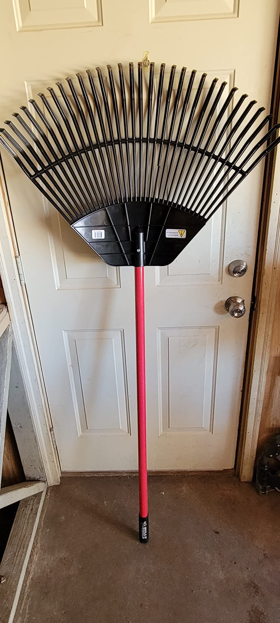 Bully Tools 26-32 Lightweight Polypropylene Tine Leaf Rake, 30