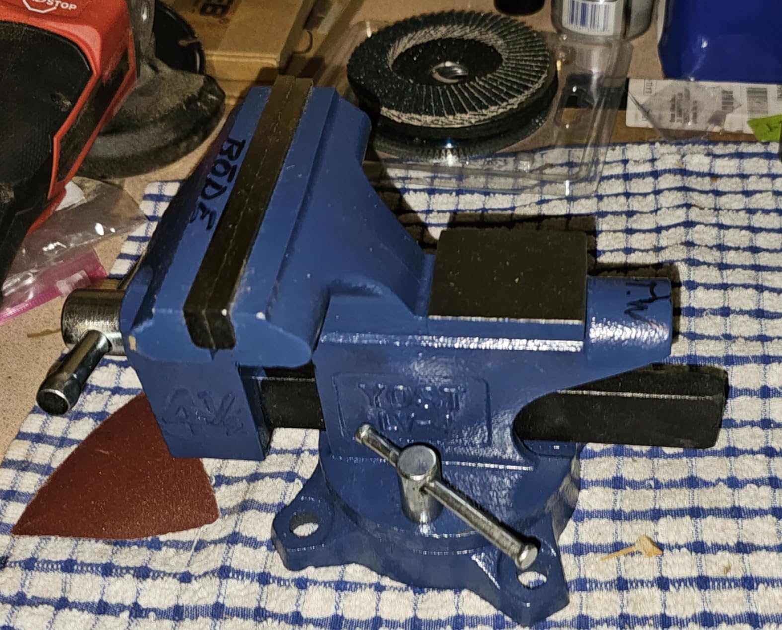 Yost Vises LV-4 Homeowner's Vise | 4.5 Inch Jaw Width with a 3 Inch Jaw Opening Home Vise | Secure Grip with Swivel Base | Blue customer photo 1