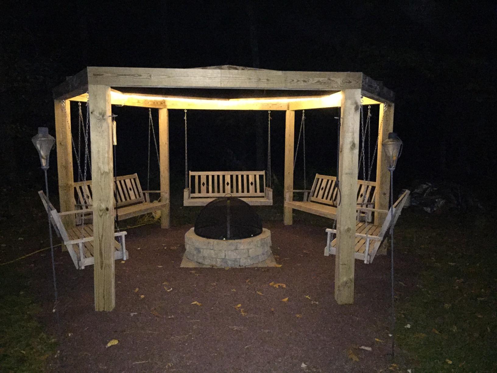 Hampton's Buzaar 36 Inch Fire Pit Easy Access Spark Screen customer photo 2
