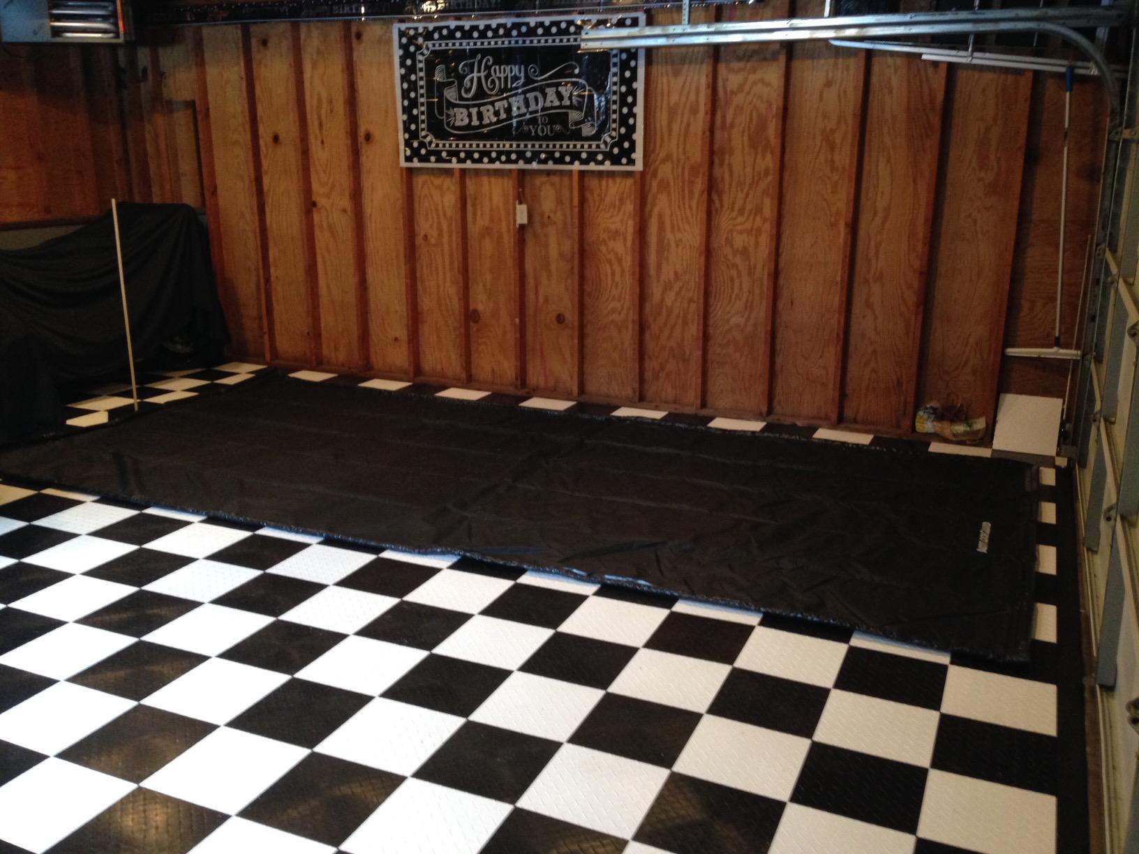 AutoFloorGuard Garage Containment Mat for SUVs & Trucks, 8.5 Ft x 20 Ft customer photo 2
