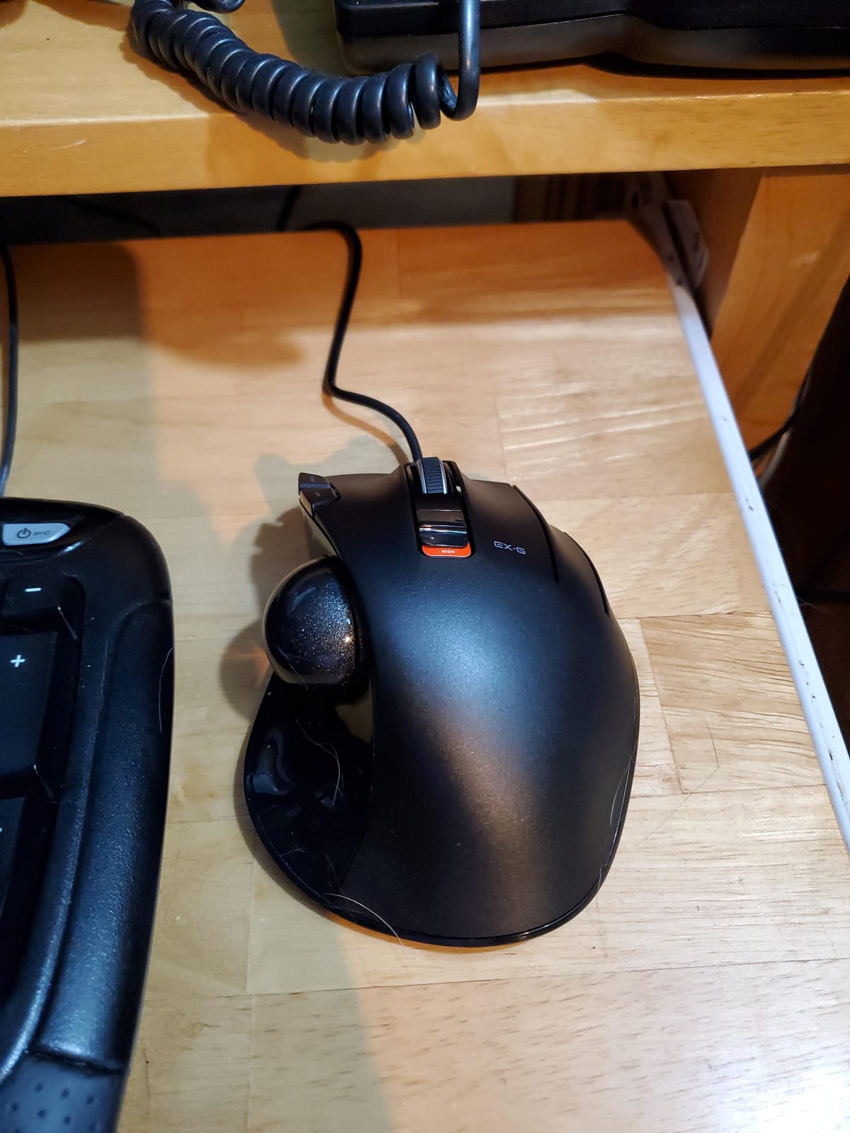ELECOM EX-G Wired Trackball Mouse, Ergonomic, Thumb Control, Smooth Tracking Roller Ball, 6 Programmable Buttons, Tilt Scroll Computer Mice for PC Mac customer photo 1