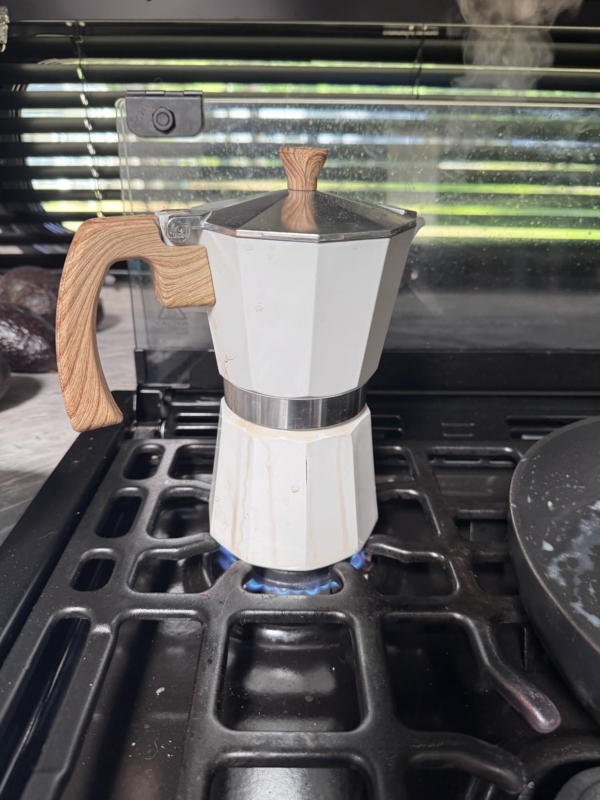 GROSCHE Milano Stovetop Espresso Maker Moka Pot 6 espresso Cup, 9.3oz Black customer photo 2