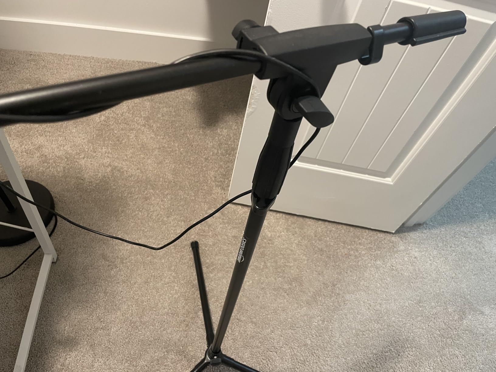 Amazon Basics Sturdy Portable Microphone Boom Arm Stand, Height Adjustable with Cable Management, Foldable Tripod Base, Up to 85.75