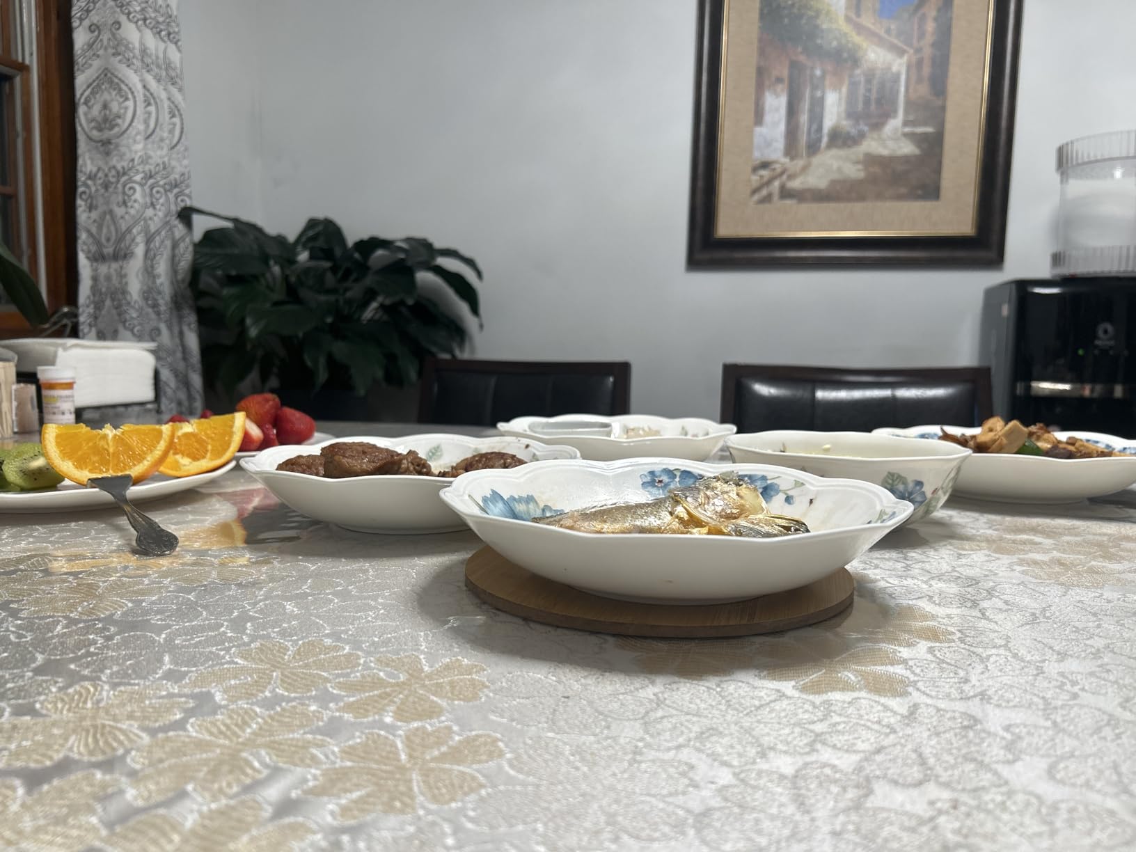Lenox Butterfly Meadow Porcelain 28-Piece Dinnerware Set for 4 customer photo 1